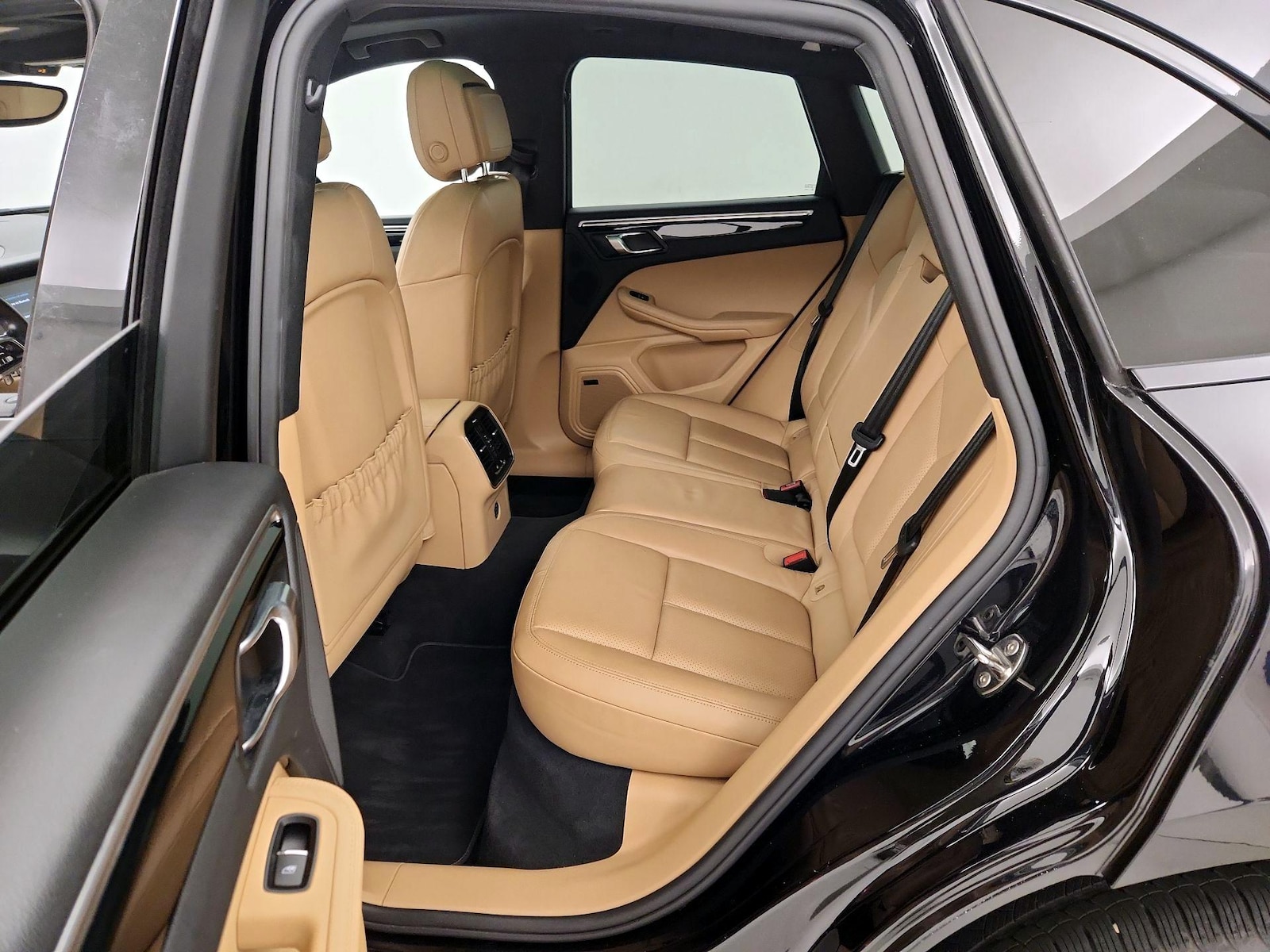 2018 Porsche Macan S - Photo 21