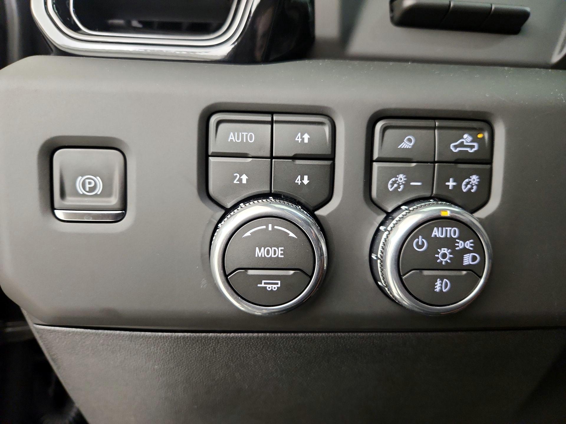 Thumbnail: 2026 GMC Sierra 2500 - 13