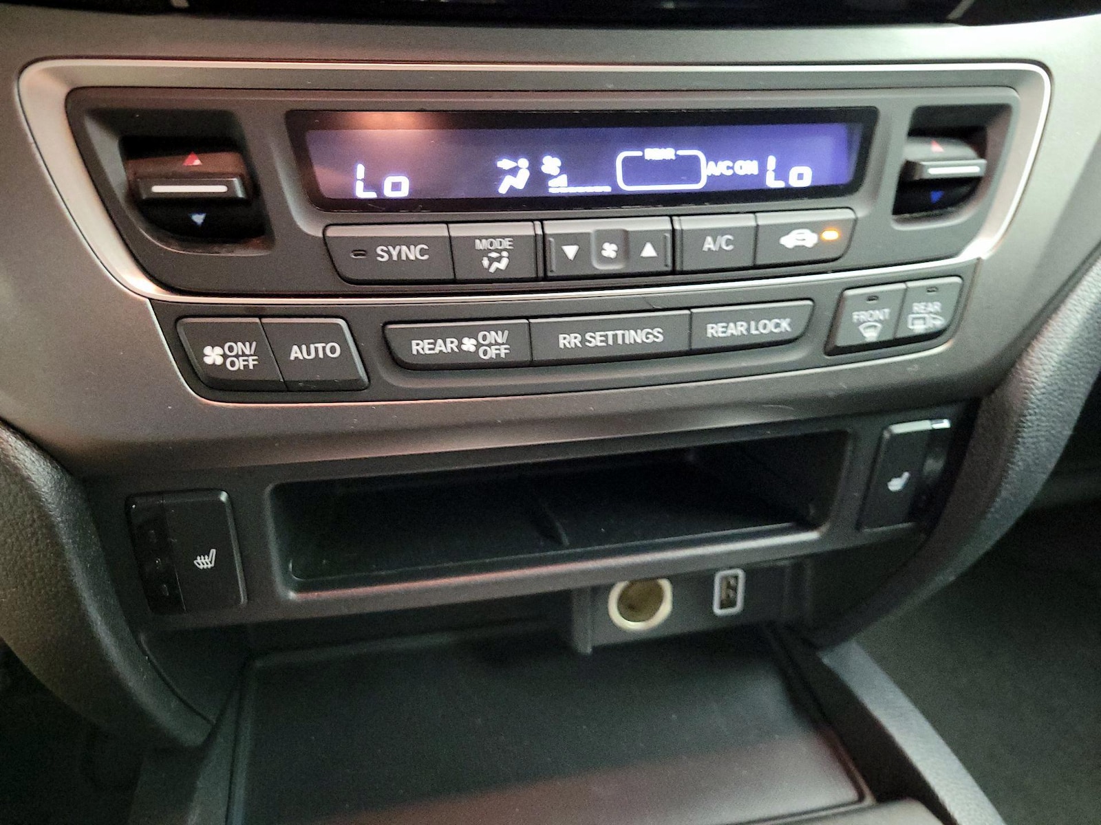 2019 Honda Pilot EX-L - Photo 18