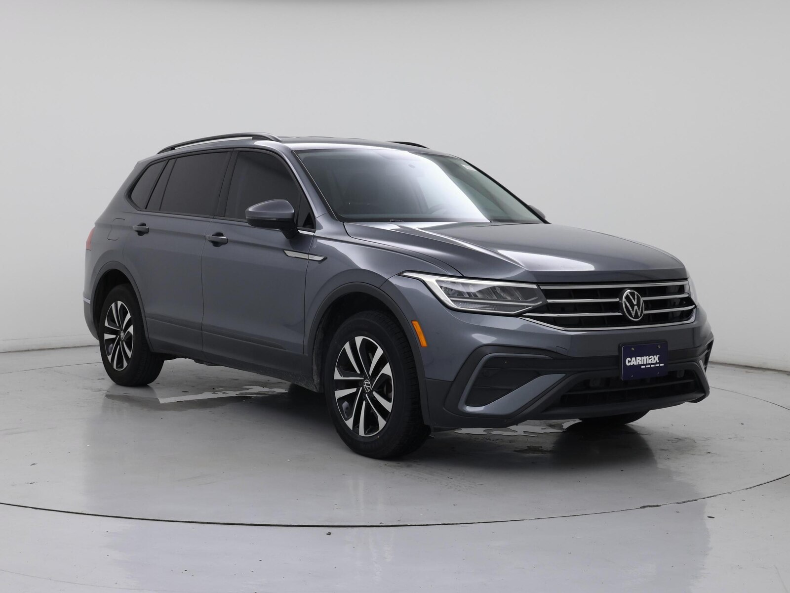 2022 Volkswagen Tiguan S, photo 2