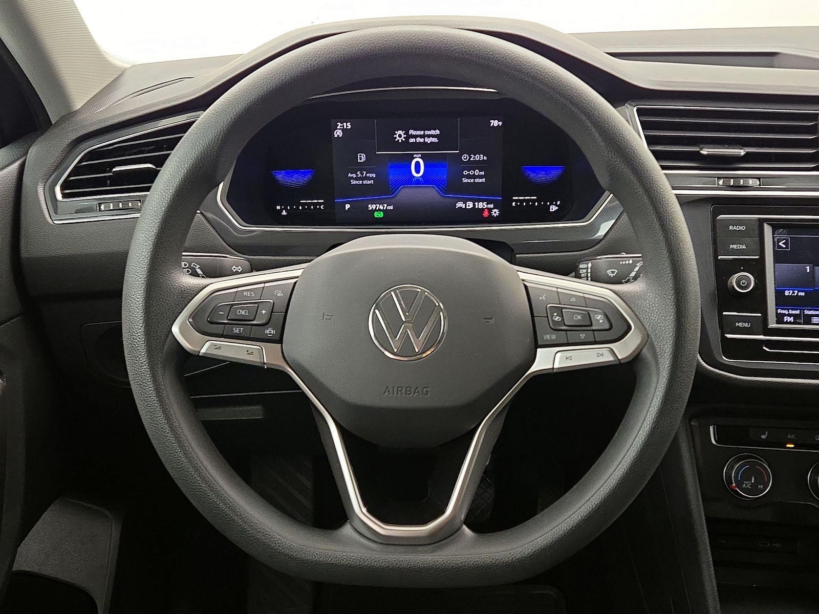 2022 Volkswagen Tiguan S, photo 11