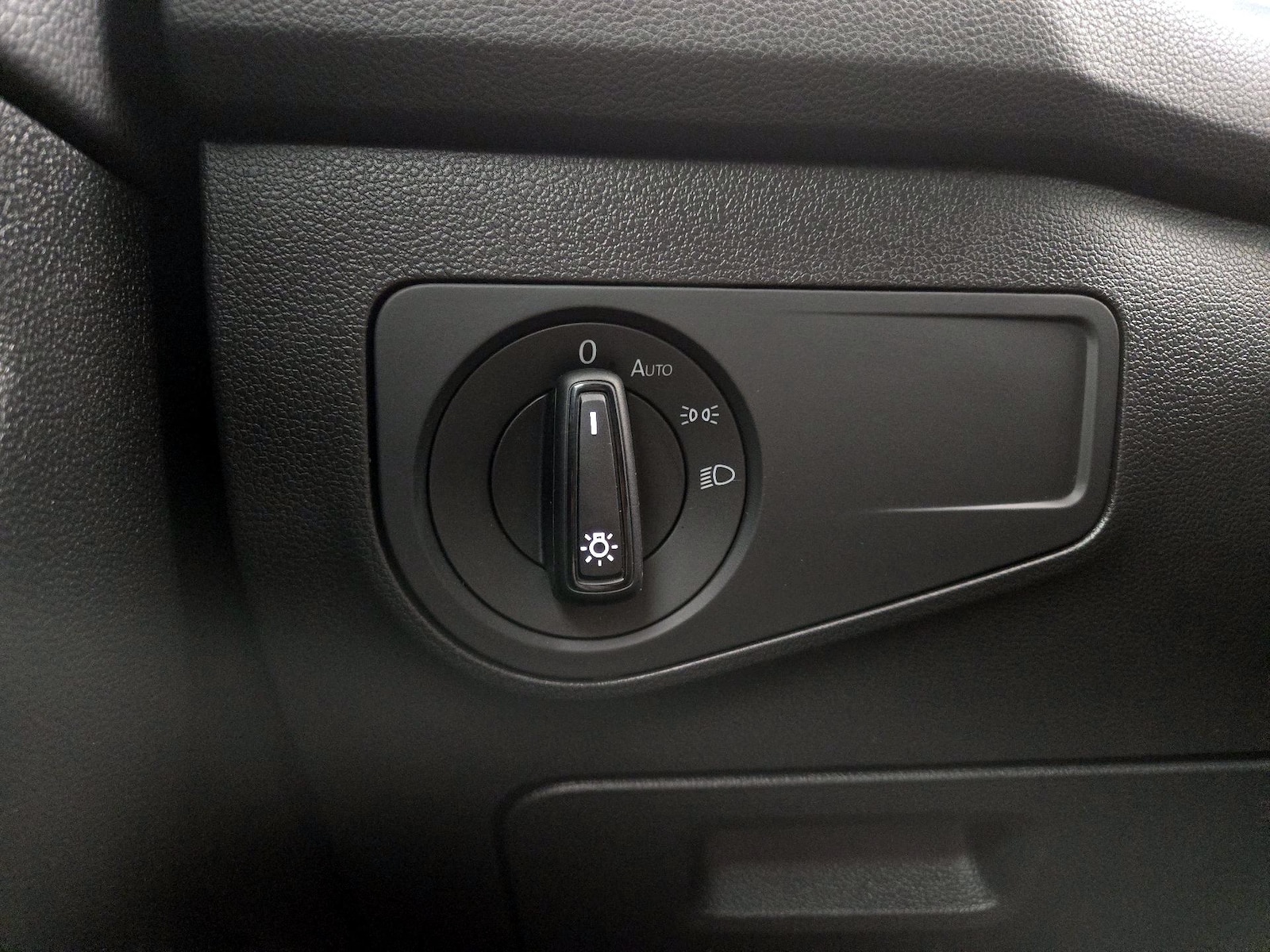 2022 Volkswagen Tiguan S, photo 14