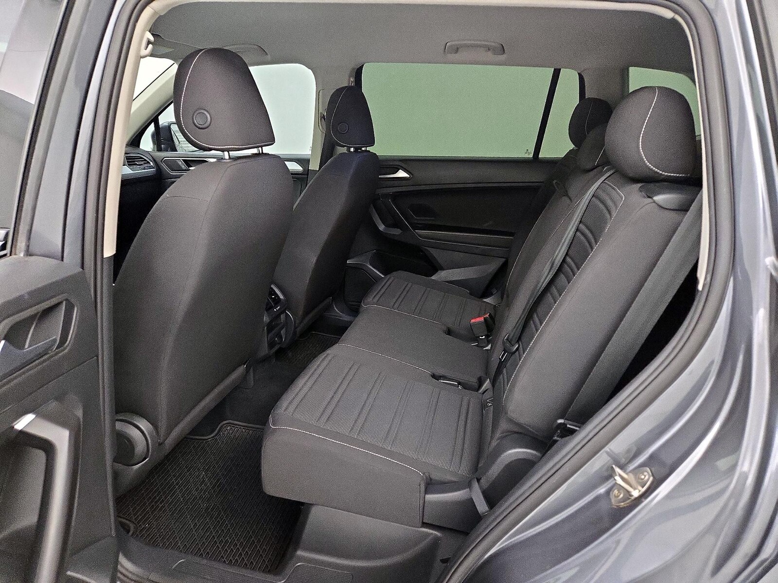 2022 Volkswagen Tiguan S, photo 20