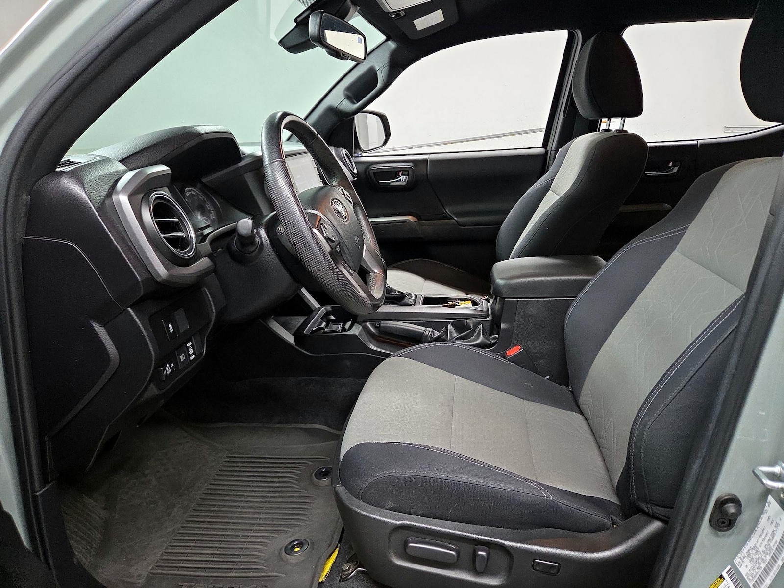2023 Toyota Tacoma TRD Sport - Photo 12
