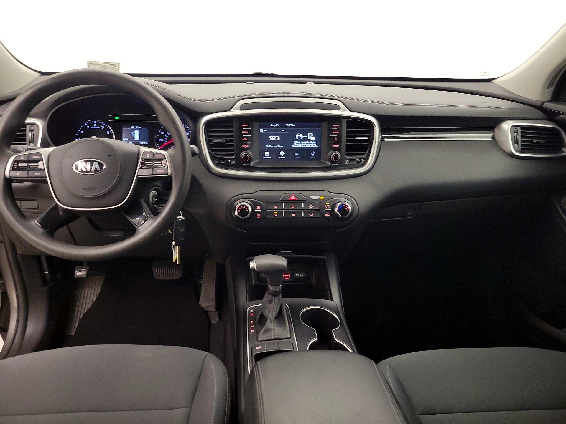 Thumbnail: 2019 Kia Sorento - 9