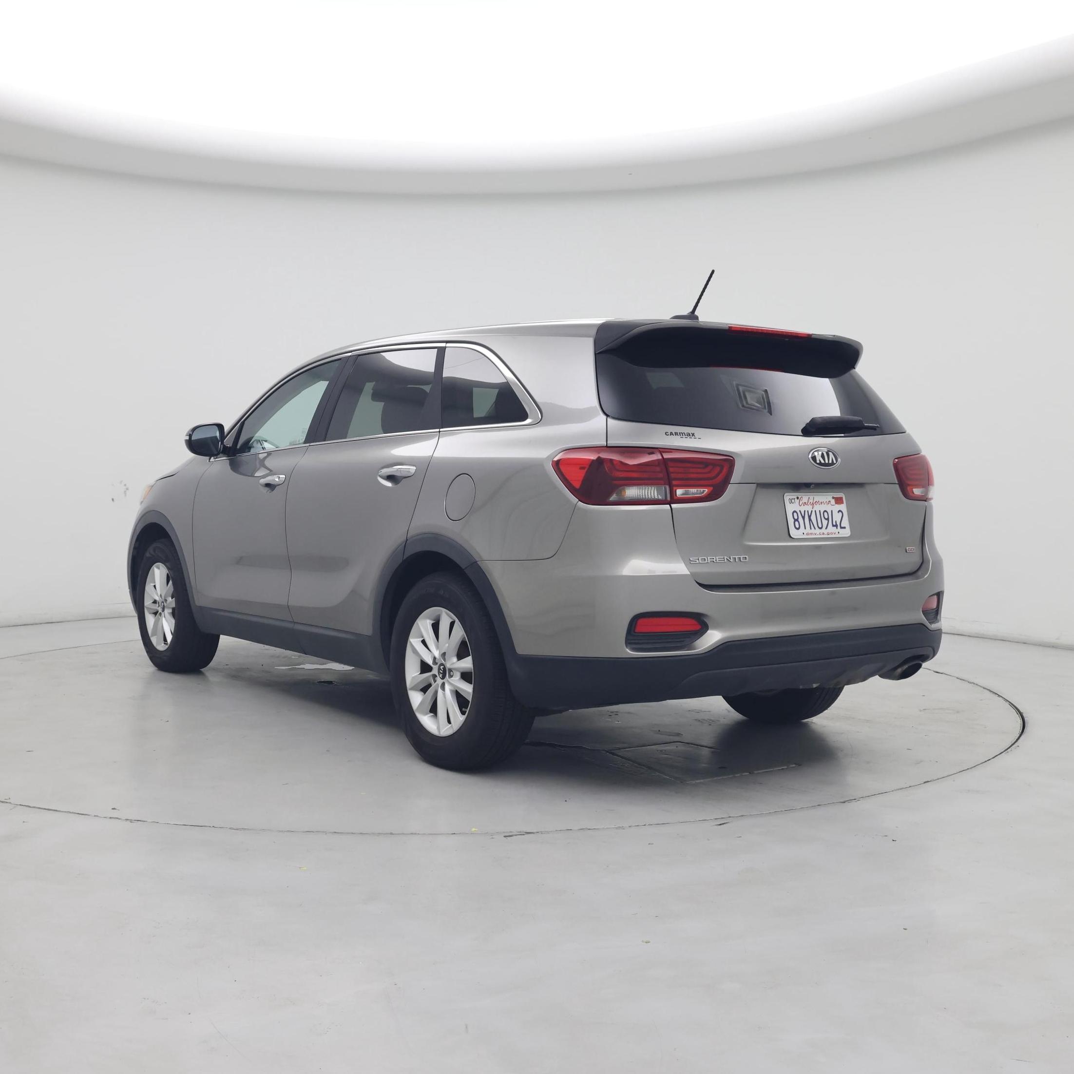 Thumbnail: 2019 Kia Sorento - 2