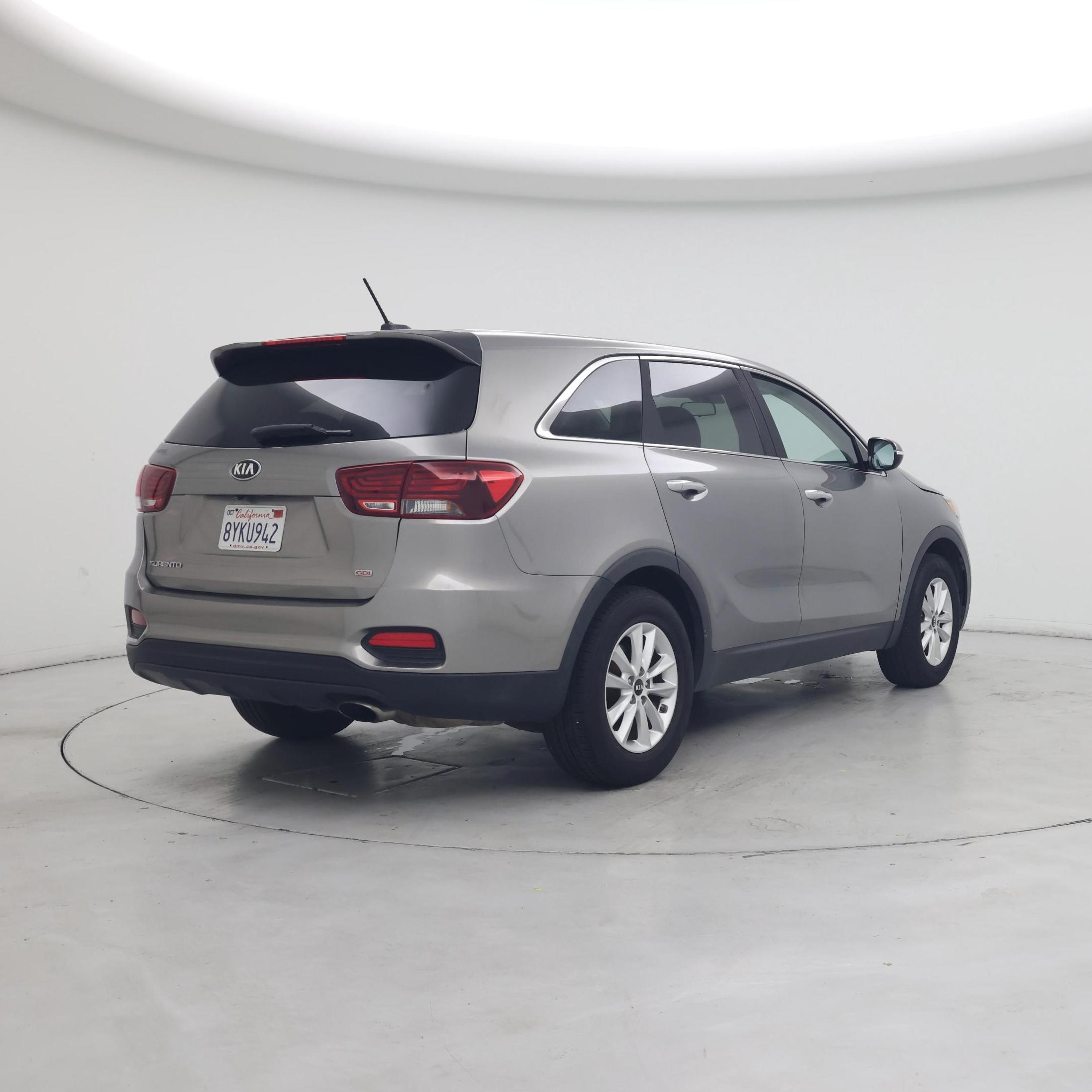 Thumbnail: 2019 Kia Sorento - 8