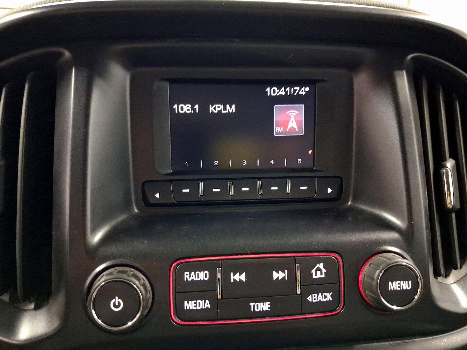2016 GMC Canyon SL - Photo 16
