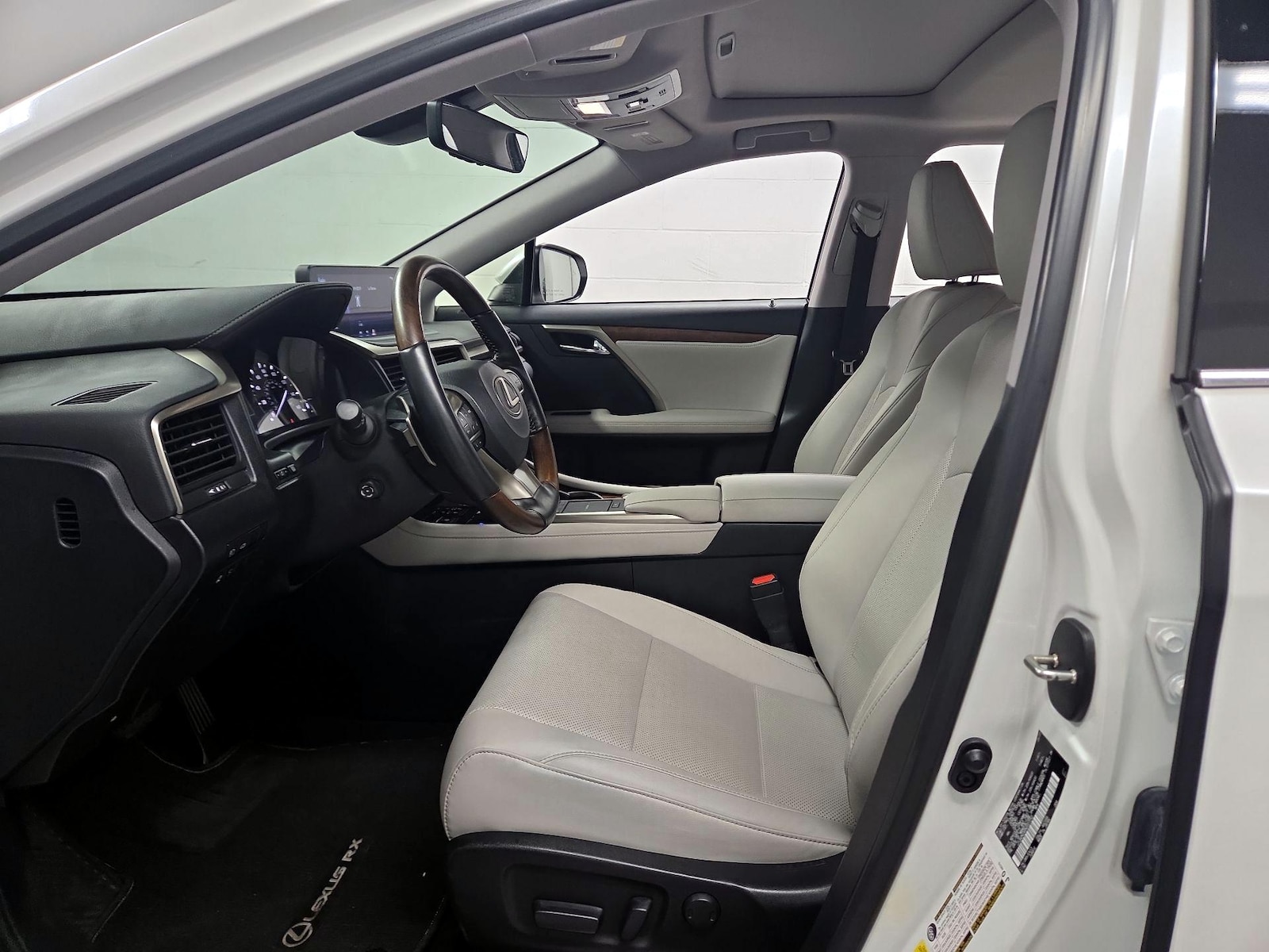 2022 Lexus RX 350 - Photo 12