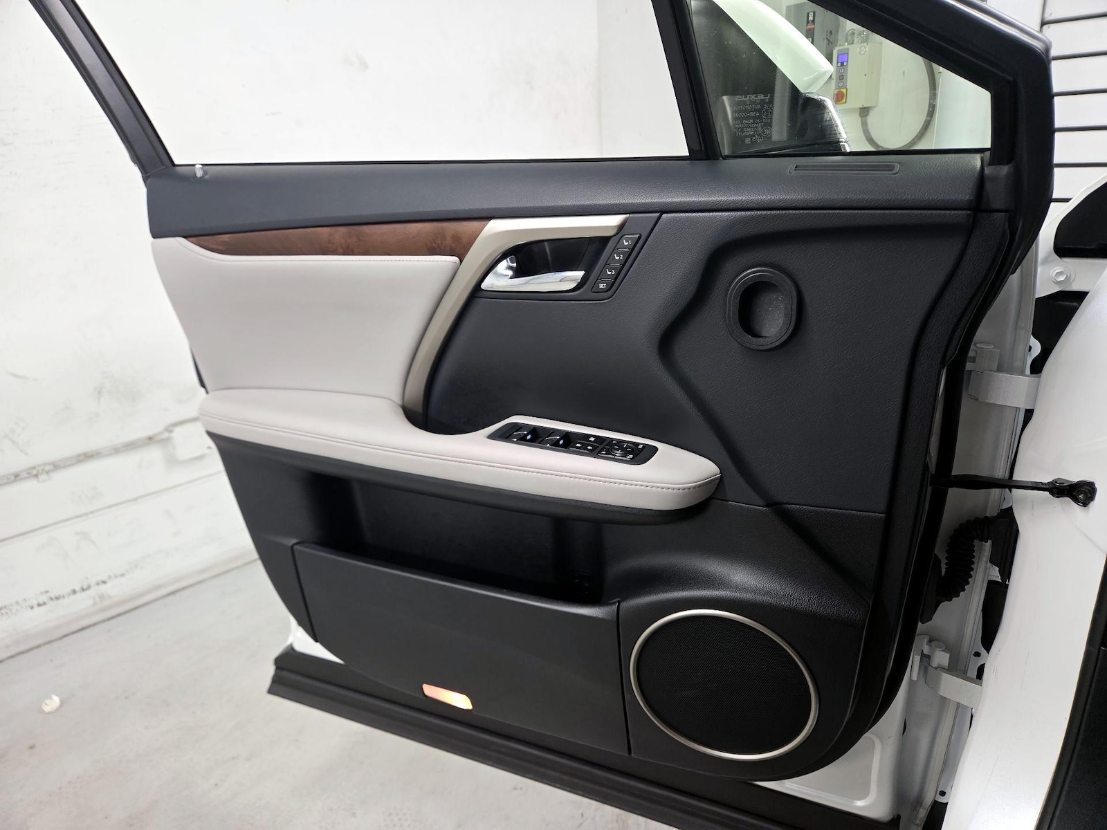 2022 Lexus RX 350 - Photo 13