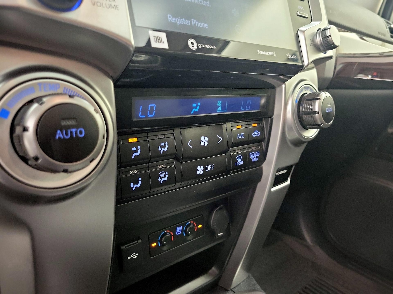2023 Toyota 4Runner Limited - Photo 18