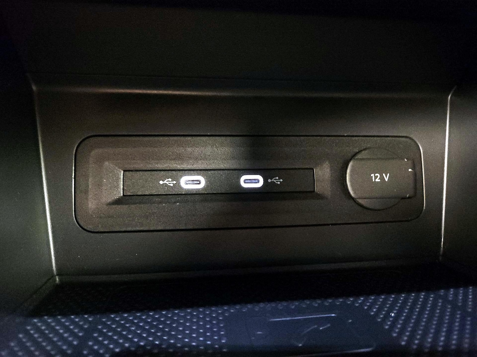 2023 Volkswagen Atlas Cross Sport SE w/Tech - Photo 19