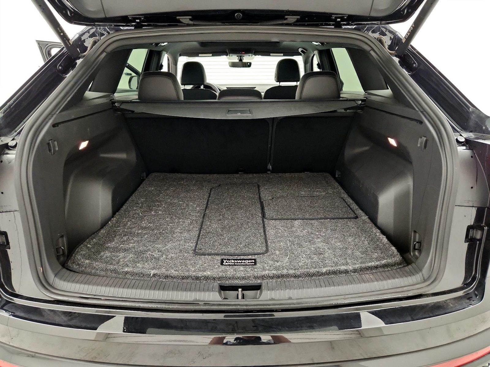 2023 Volkswagen Atlas Cross Sport SE w/Tech - Photo 22