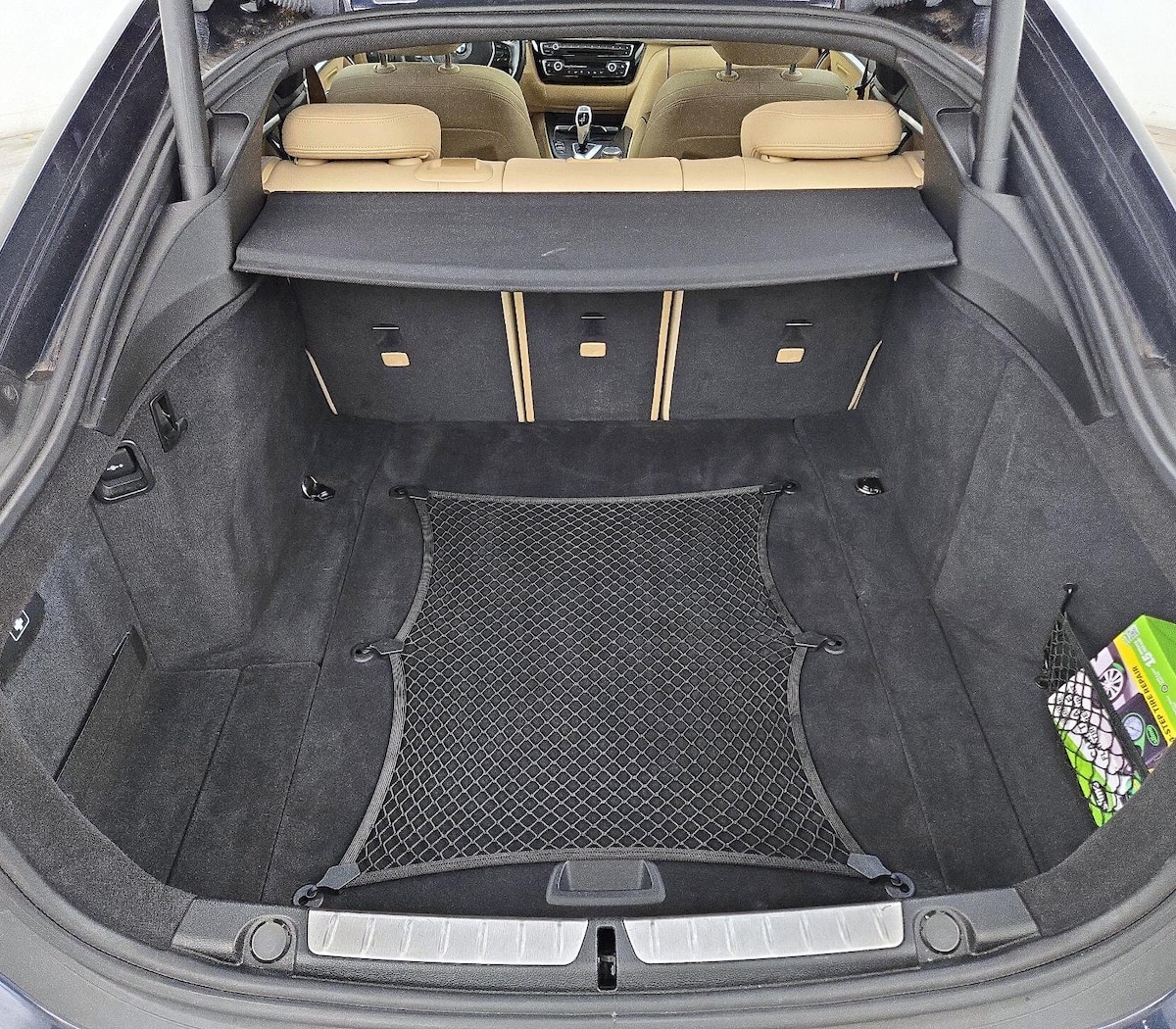 Trunk/Cargo (Seats Up)