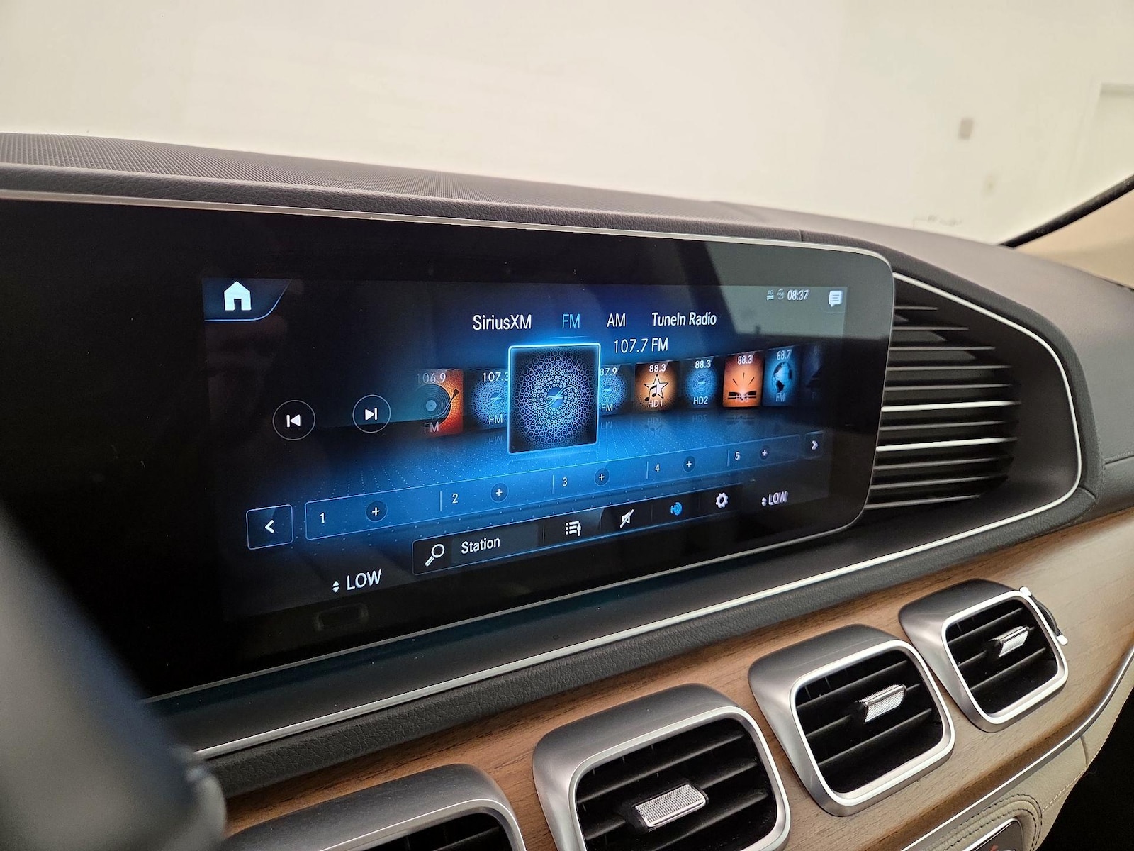2021 Mercedes-Benz GLS GLS580 - Photo 16