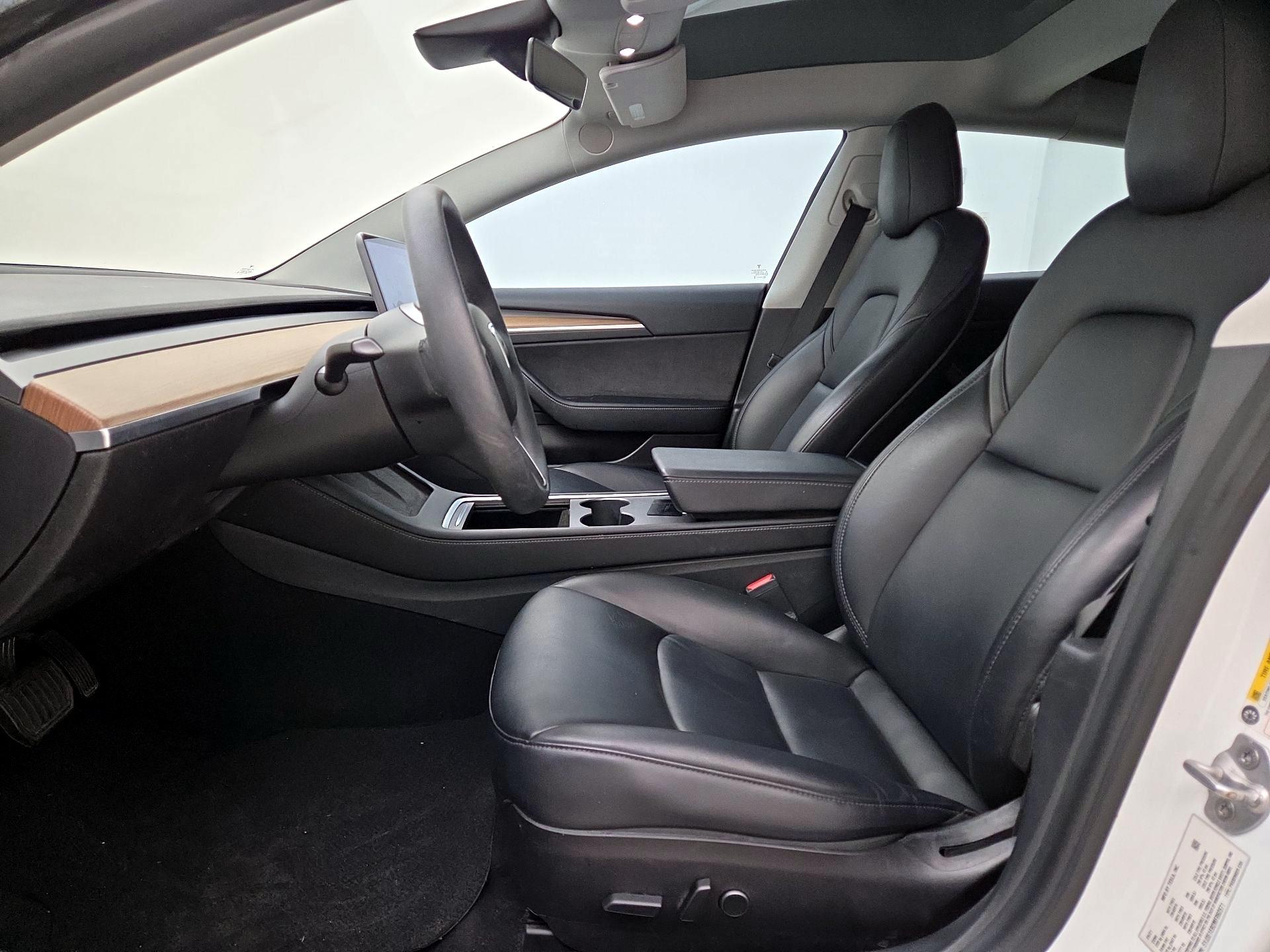 Thumbnail: 2021 Tesla Model 3 - 11