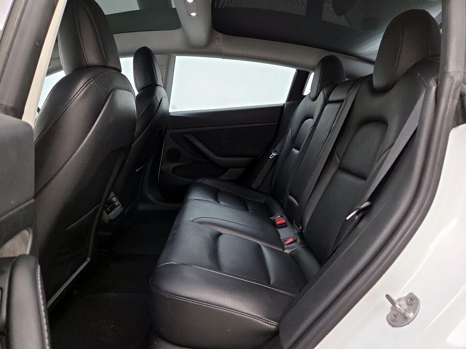 Thumbnail: 2021 Tesla Model 3 - 18