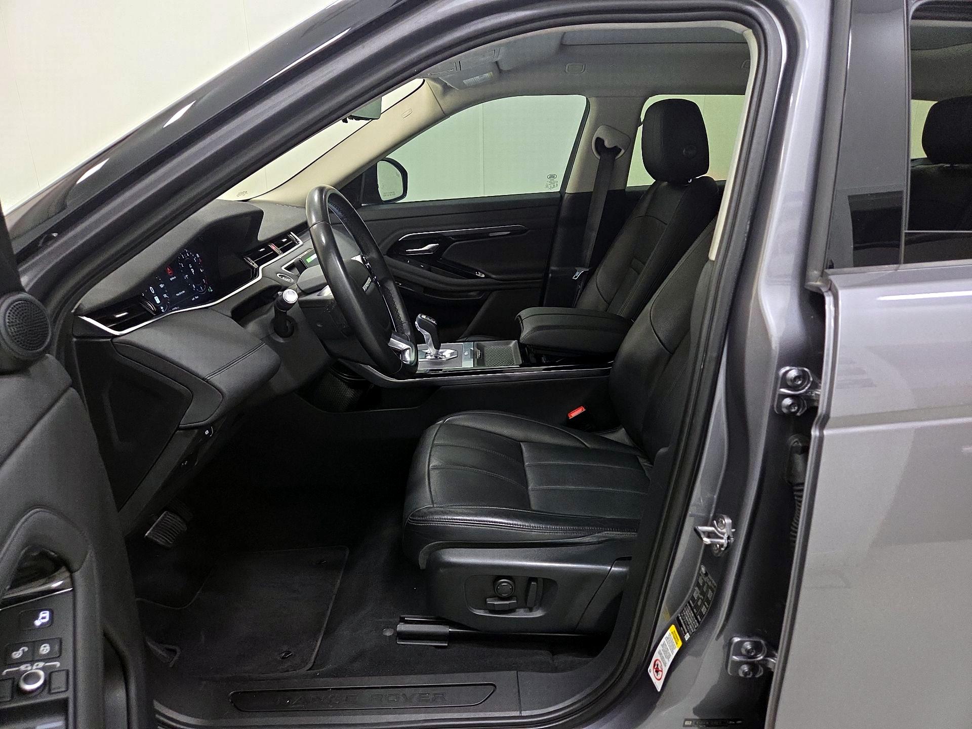 Thumbnail: 2020 Land Rover Range Rover Evoque - 11