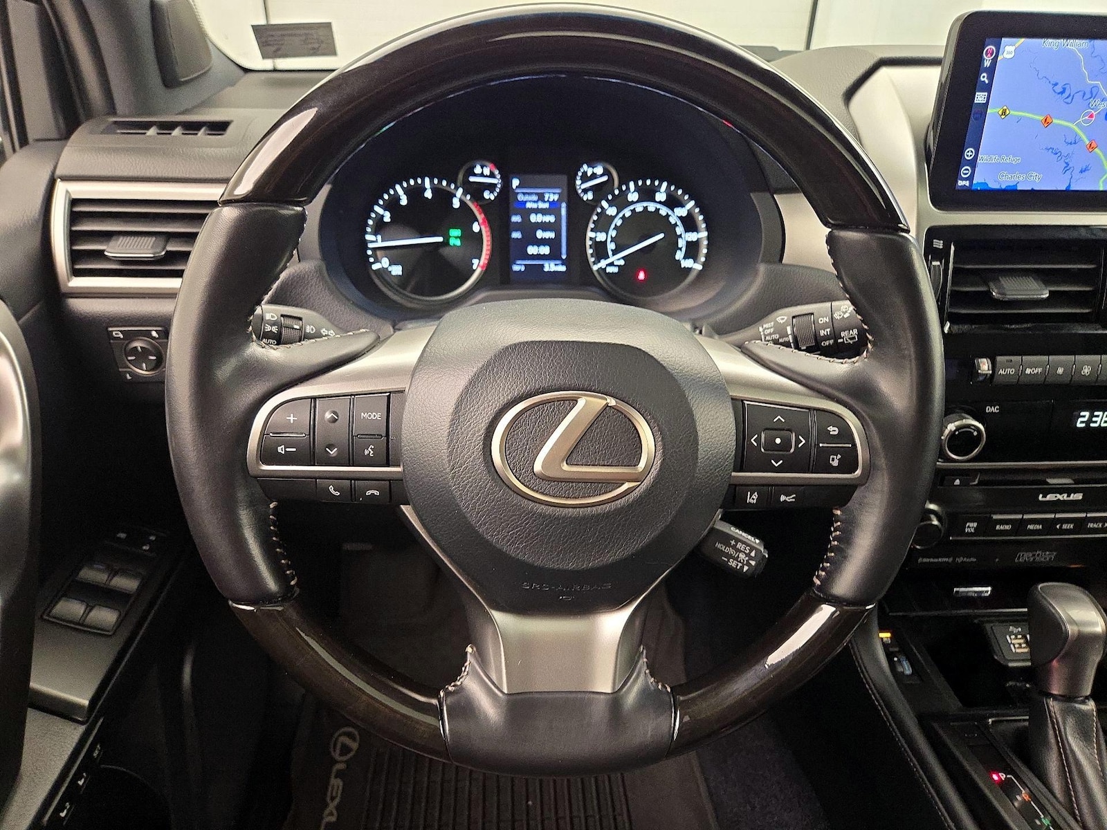 2022 Lexus GX Base - Photo 11