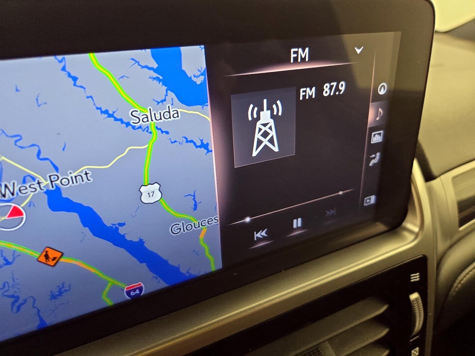 2022 Lexus GX Base - Photo 17
