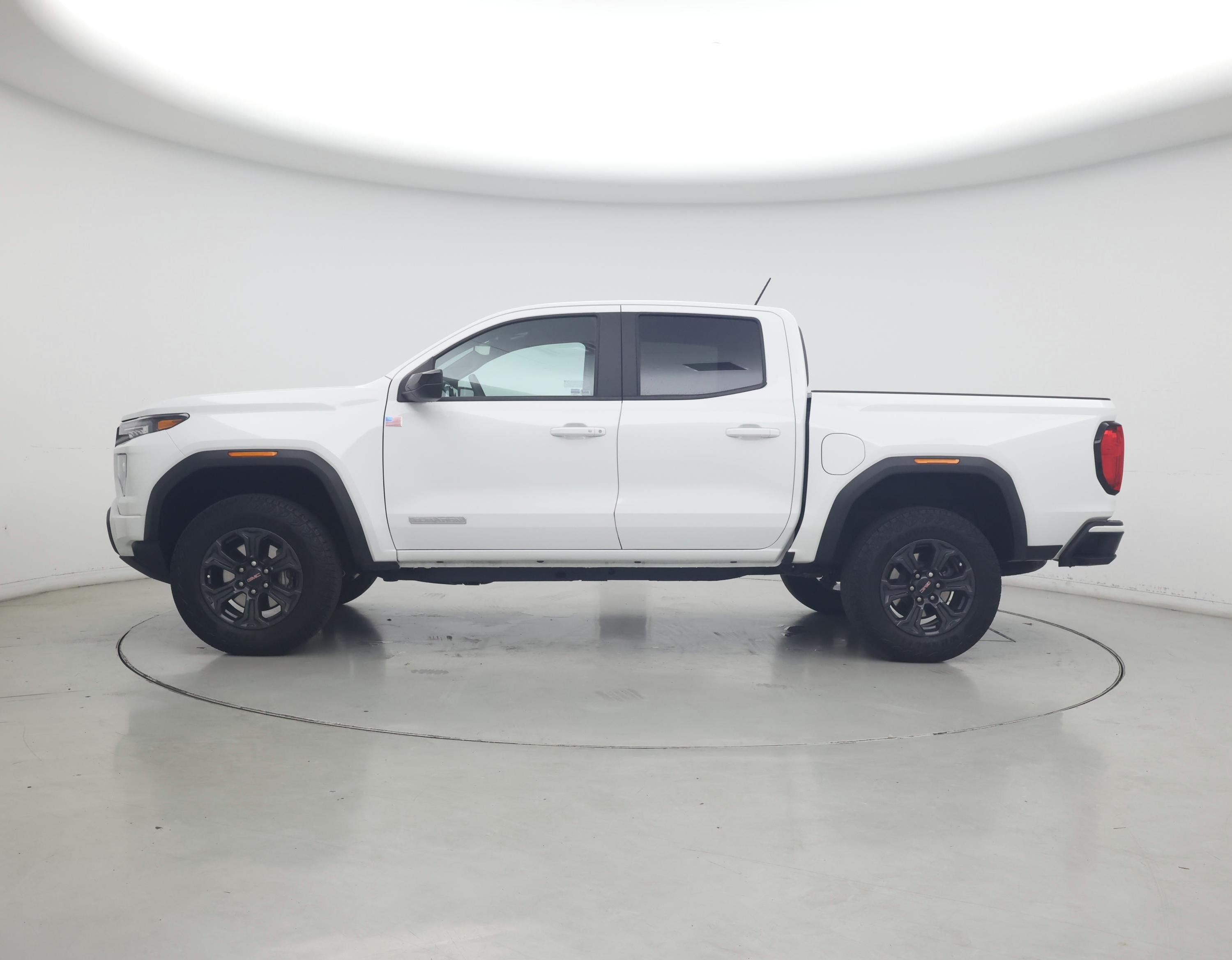 Thumbnail: 2025 GMC Canyon - 3