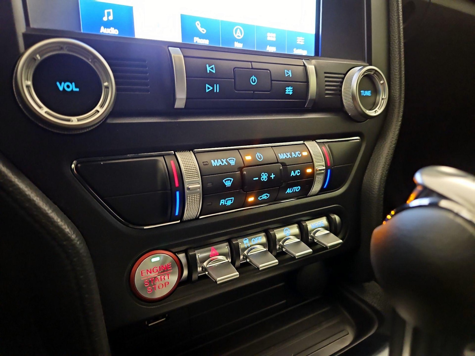 2023 Ford Mustang EcoBoost - Photo 16