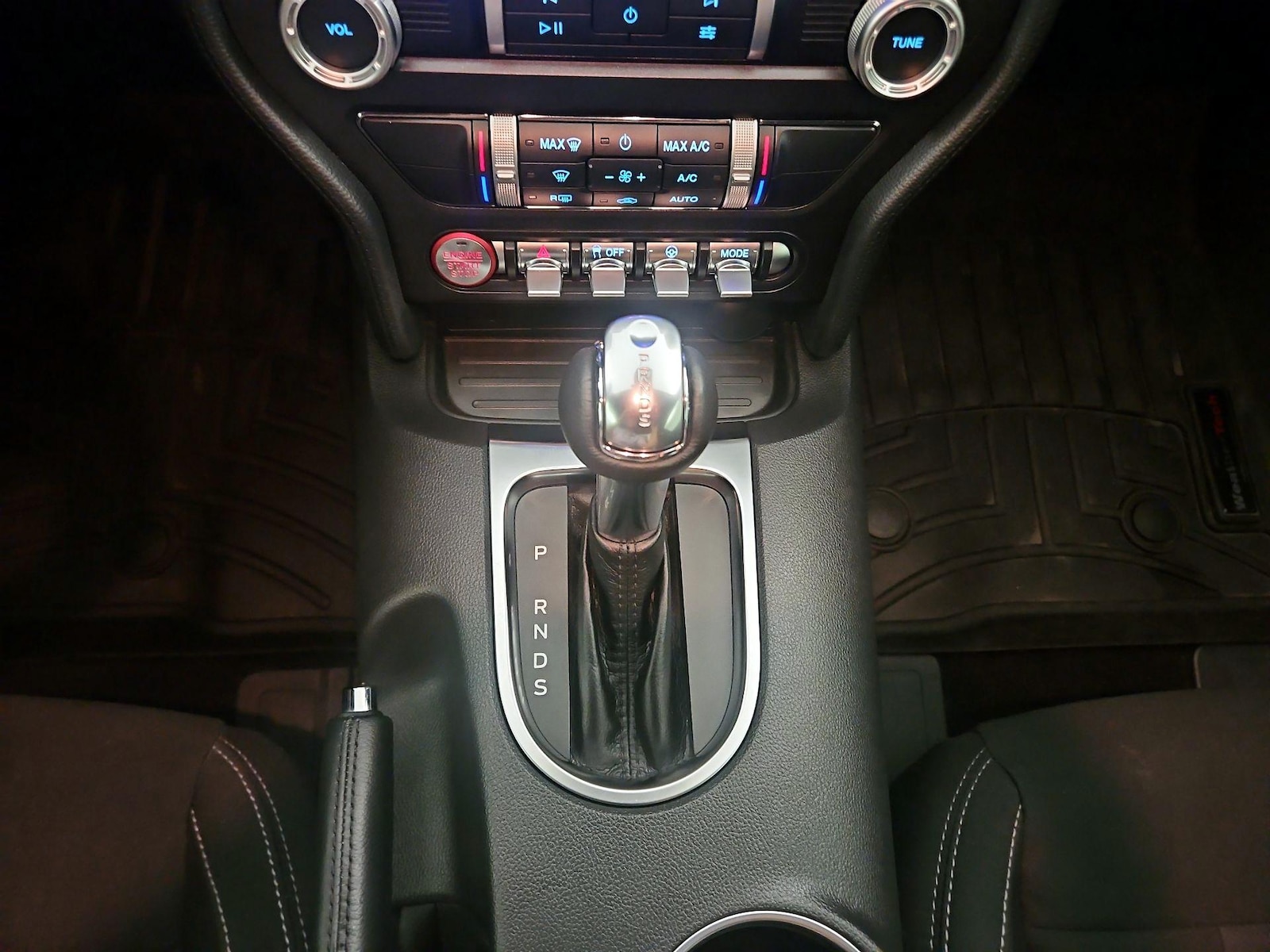 2023 Ford Mustang EcoBoost - Photo 17