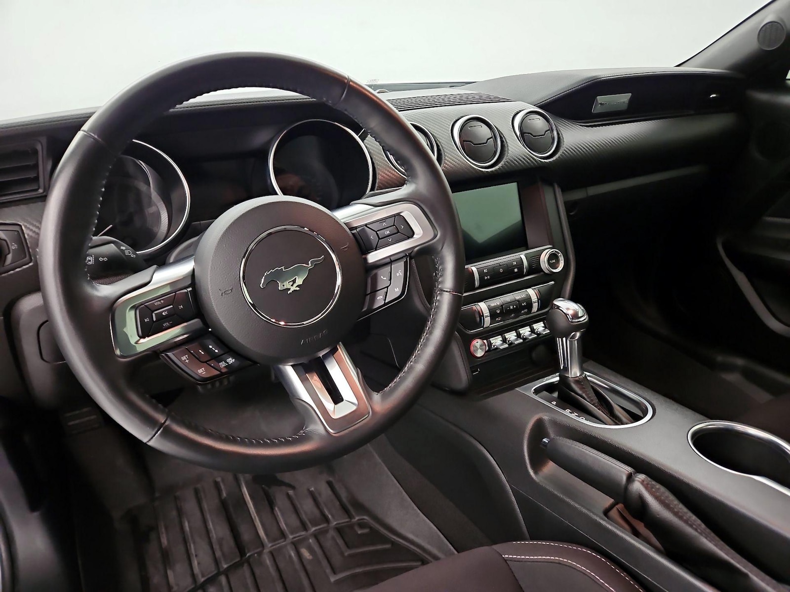 2023 Ford Mustang EcoBoost - Photo 8