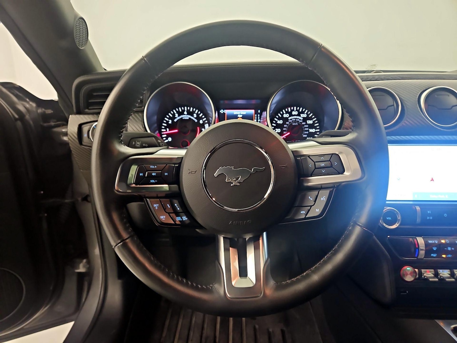 2023 Ford Mustang EcoBoost - Photo 9