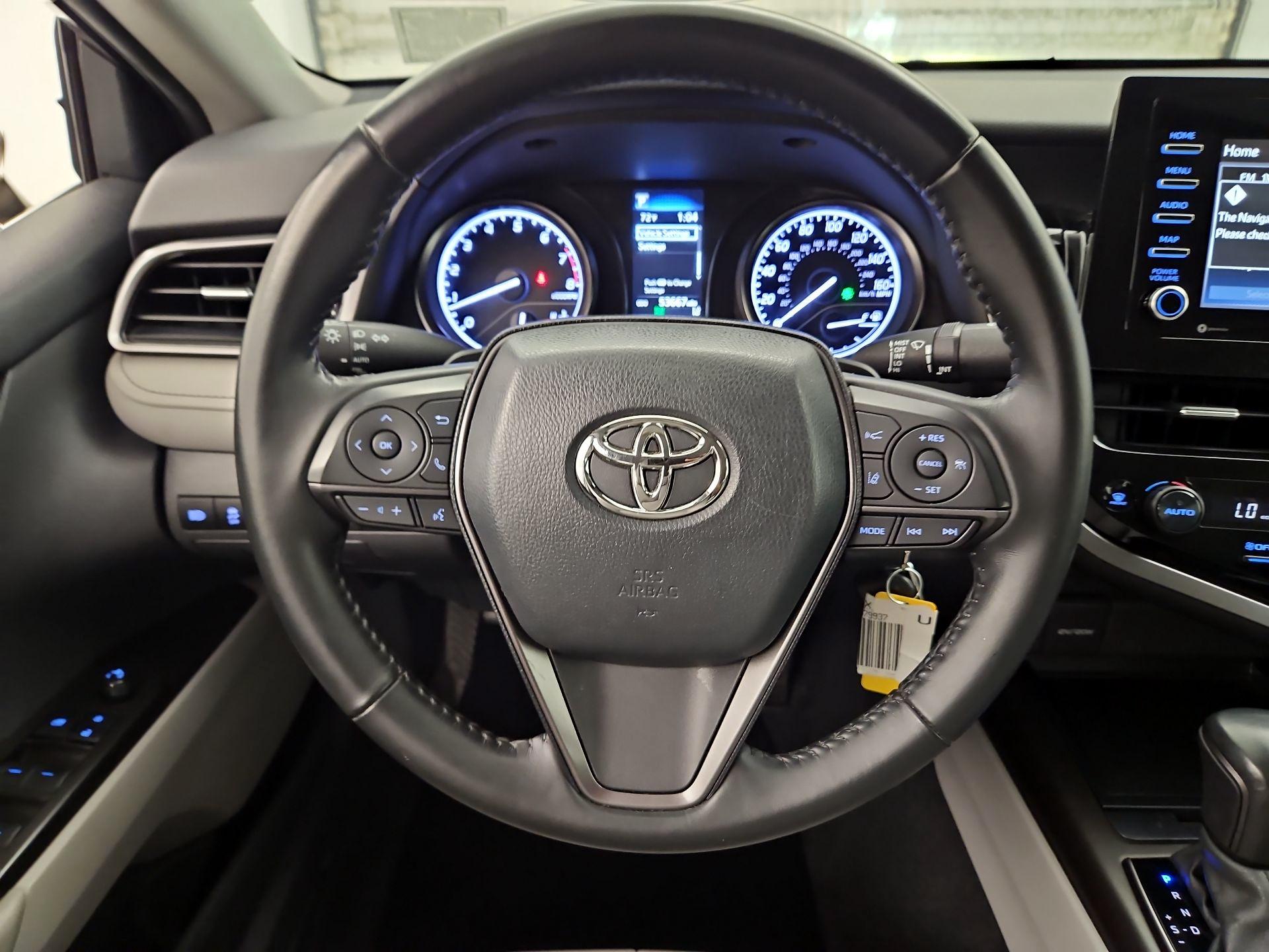 Thumbnail: 2022 Toyota Camry - 10