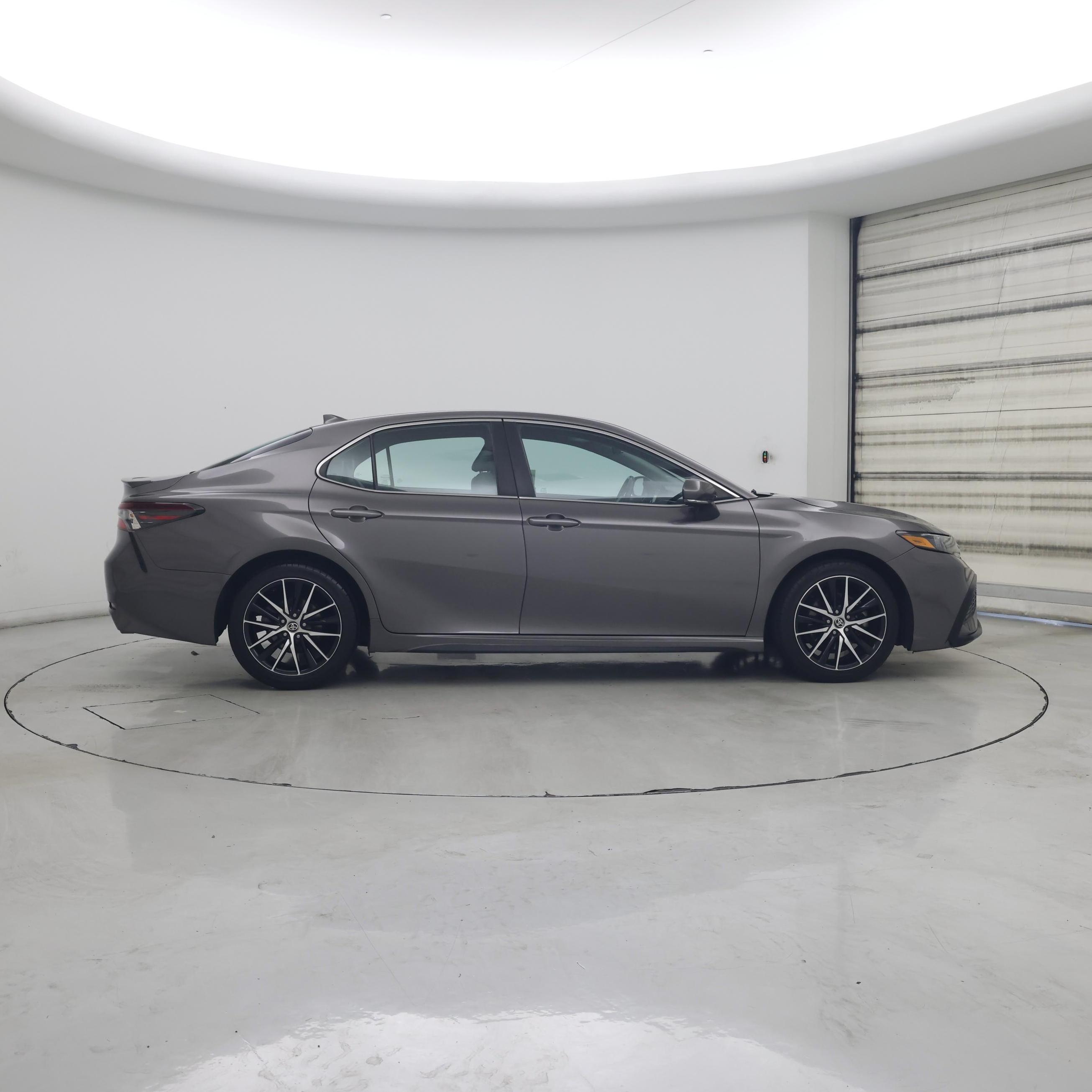 Thumbnail: 2022 Toyota Camry - 7