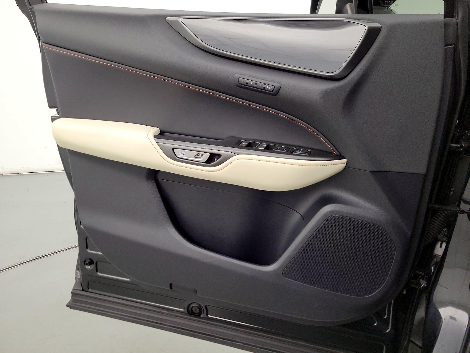 2022 Lexus NX Hybrid 350h - Photo 13