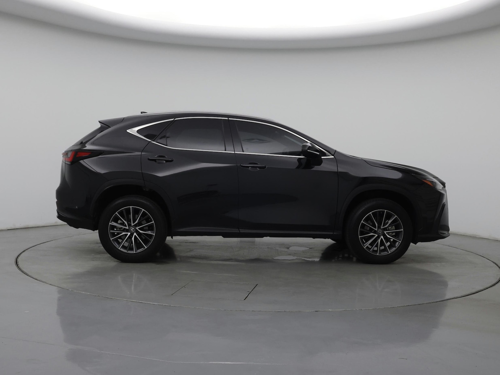 2022 Lexus NX Hybrid 350h - Photo 8