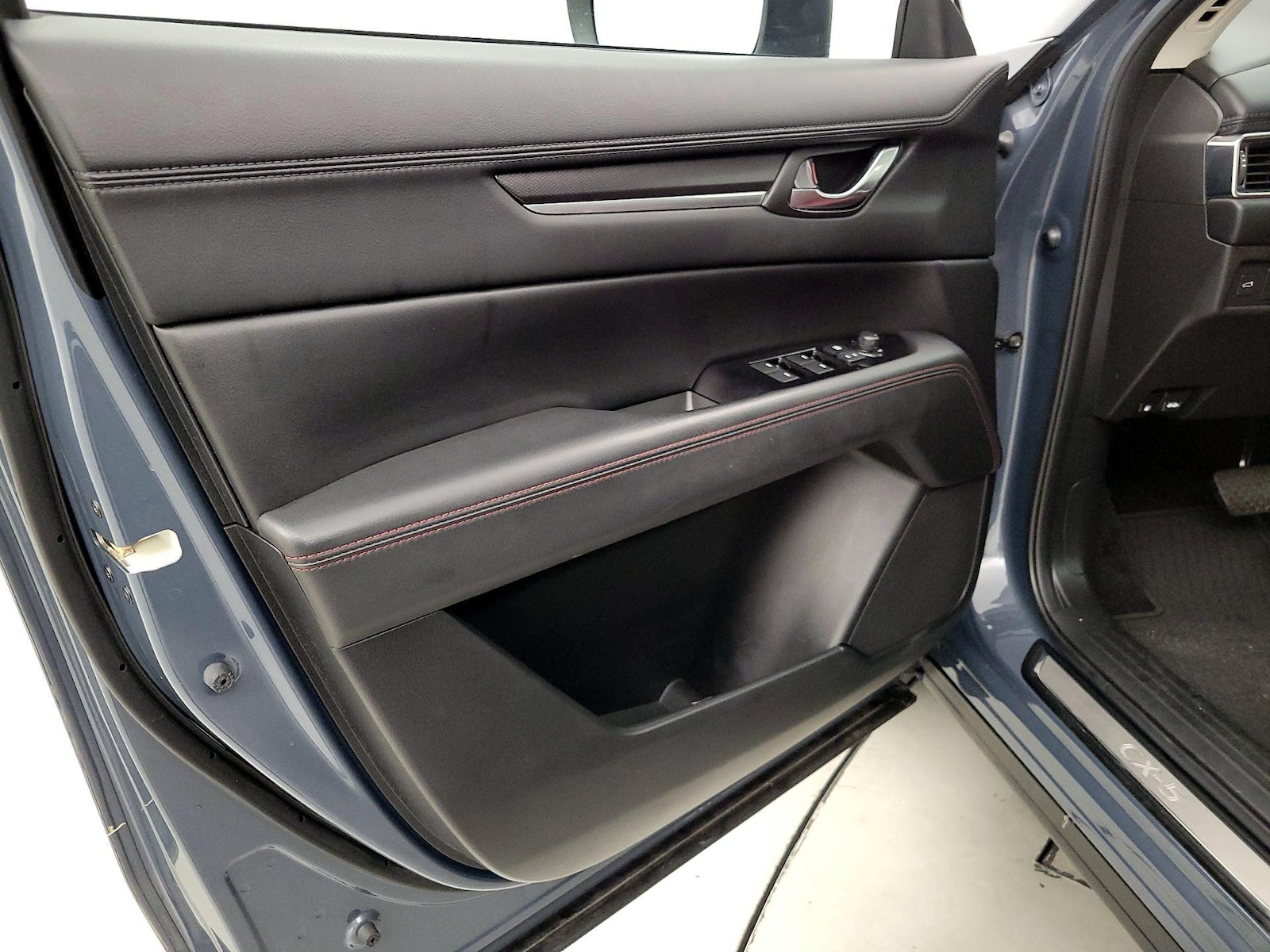 2022 Mazda CX-5 S Carbon Edition - Photo 11