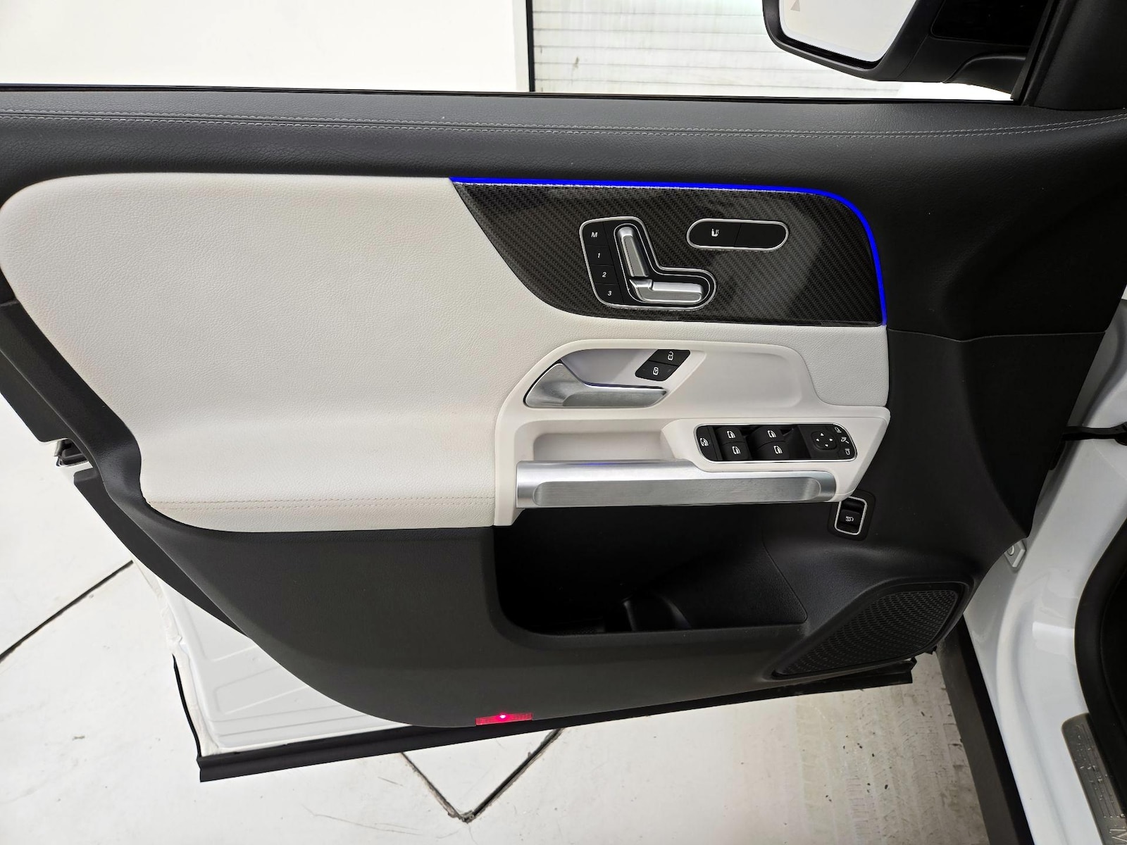 2023 Mercedes-Benz GLB Base - Photo 13
