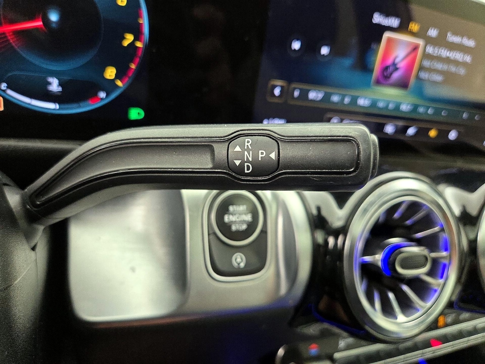 2023 Mercedes-Benz GLB Base - Photo 18