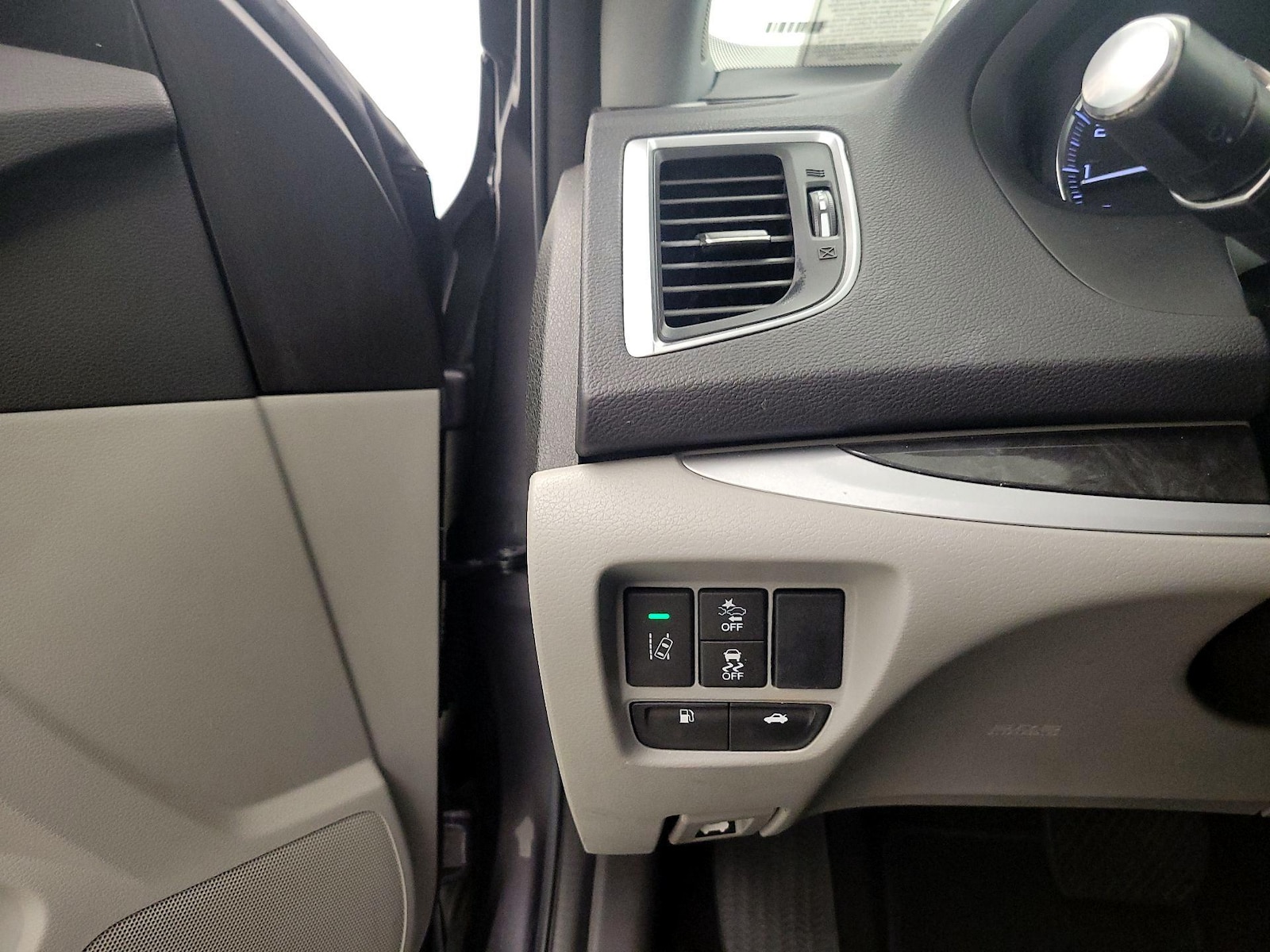 2019 Acura TLX Base - Photo 14