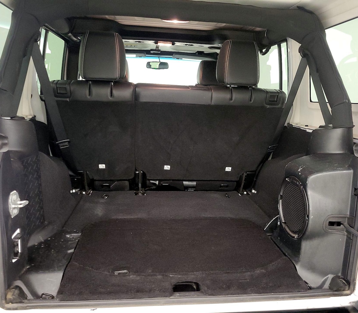 Trunk/Cargo (Seats Up)