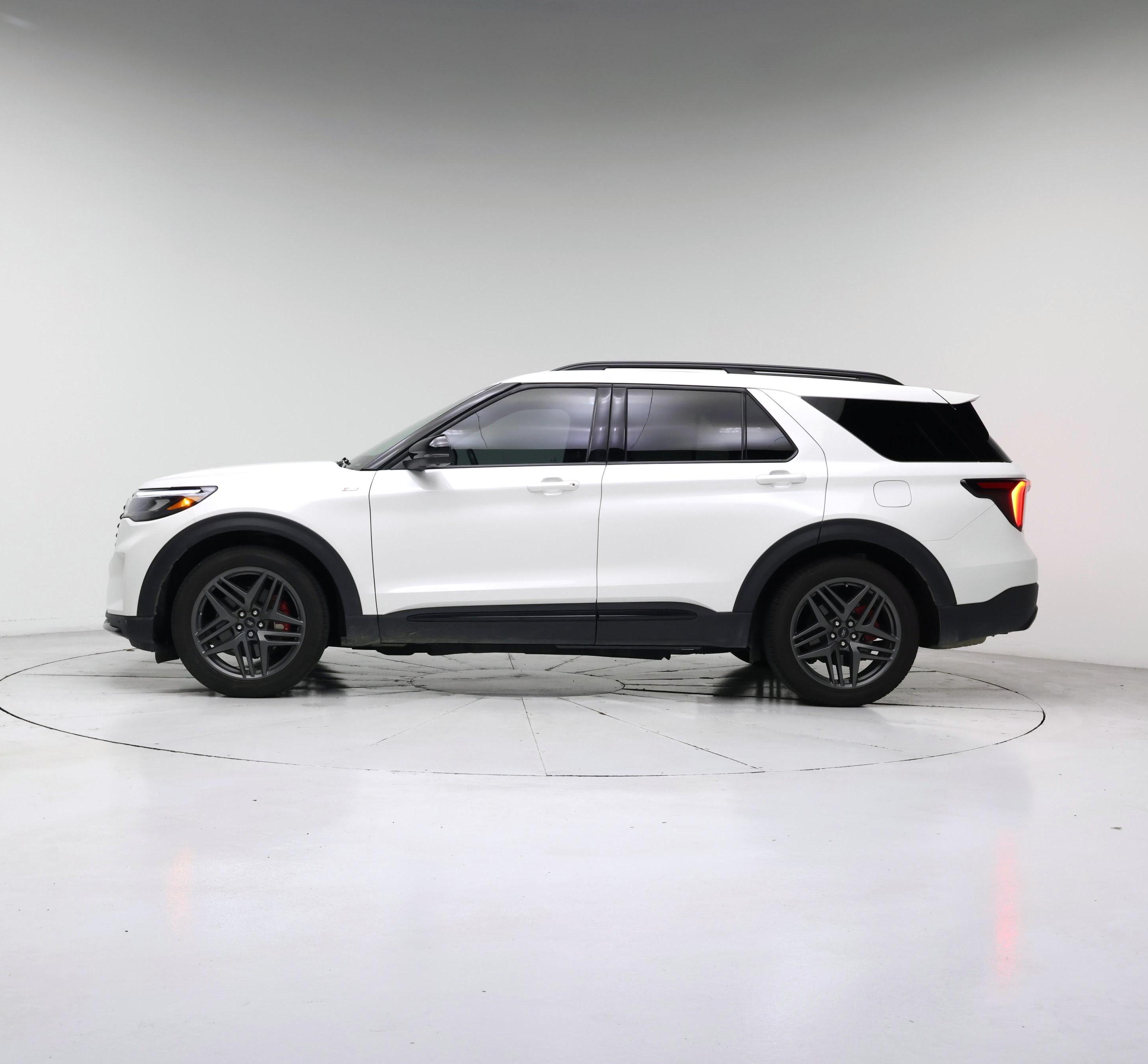 Thumbnail: 2025 Ford Explorer - 3