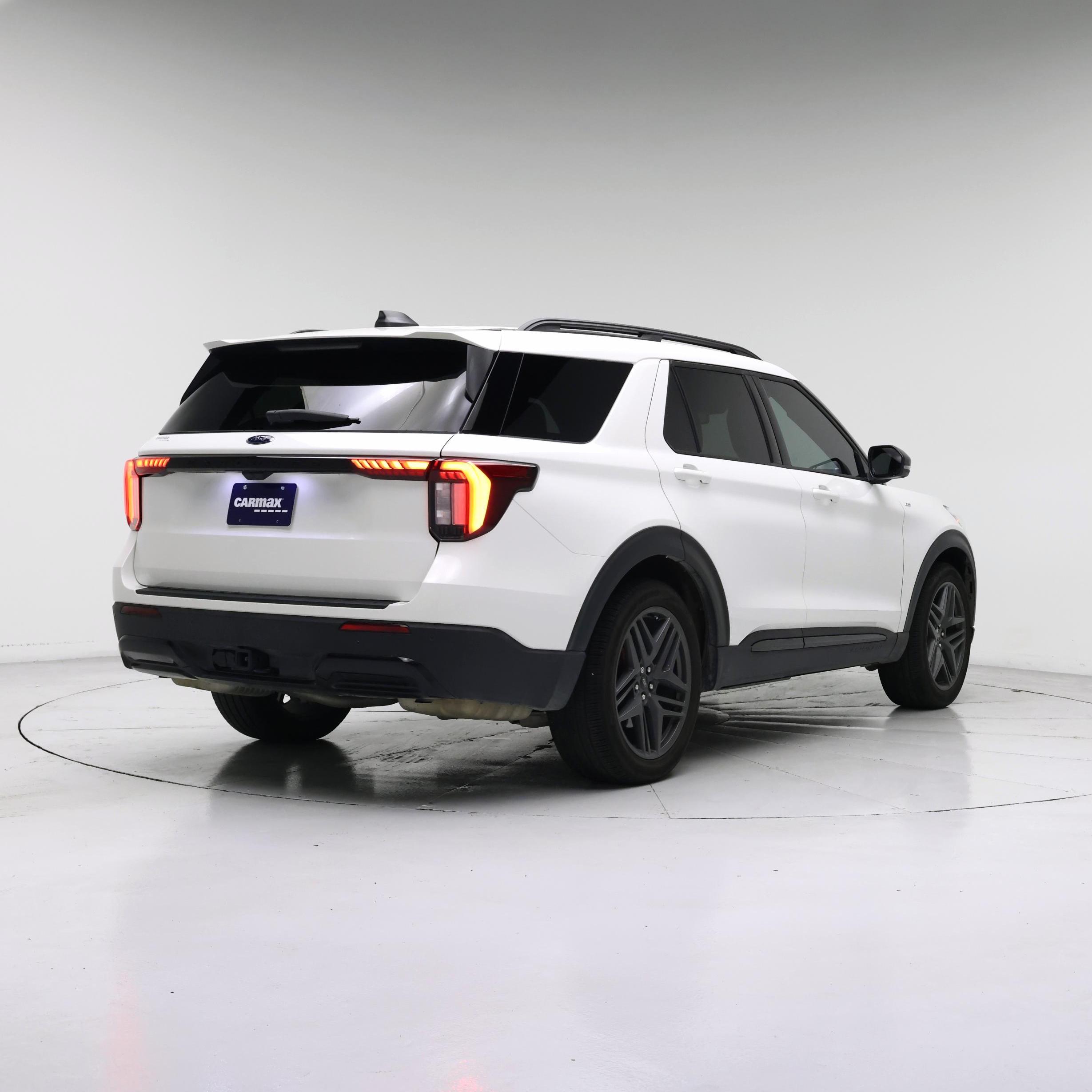 Thumbnail: 2025 Ford Explorer - 8