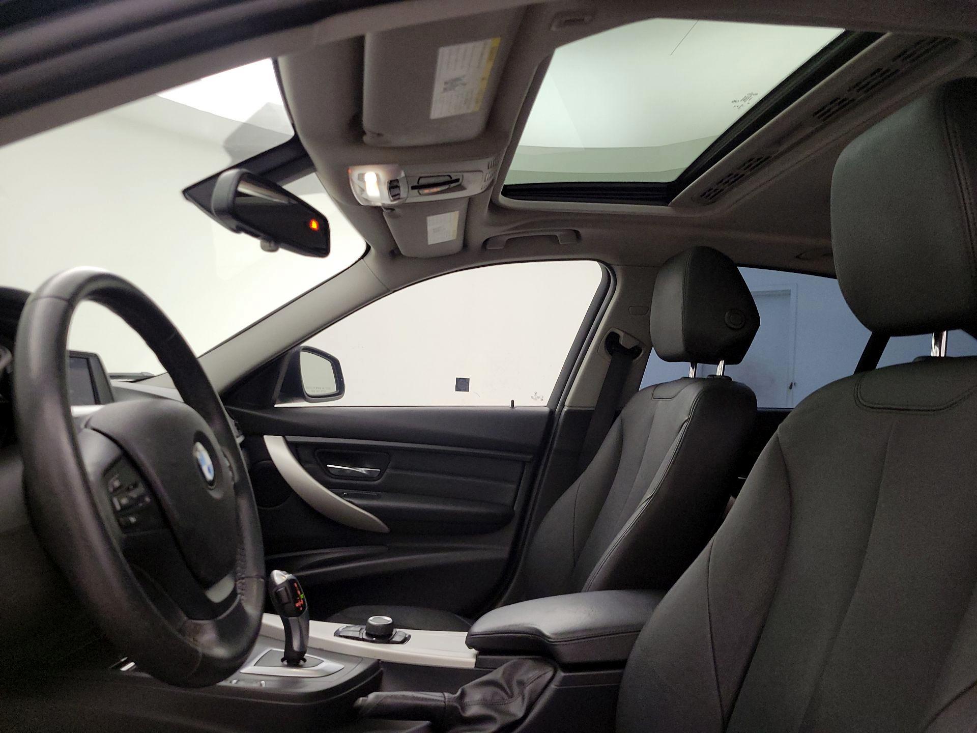 Thumbnail: 2014 BMW 3 Series - 18