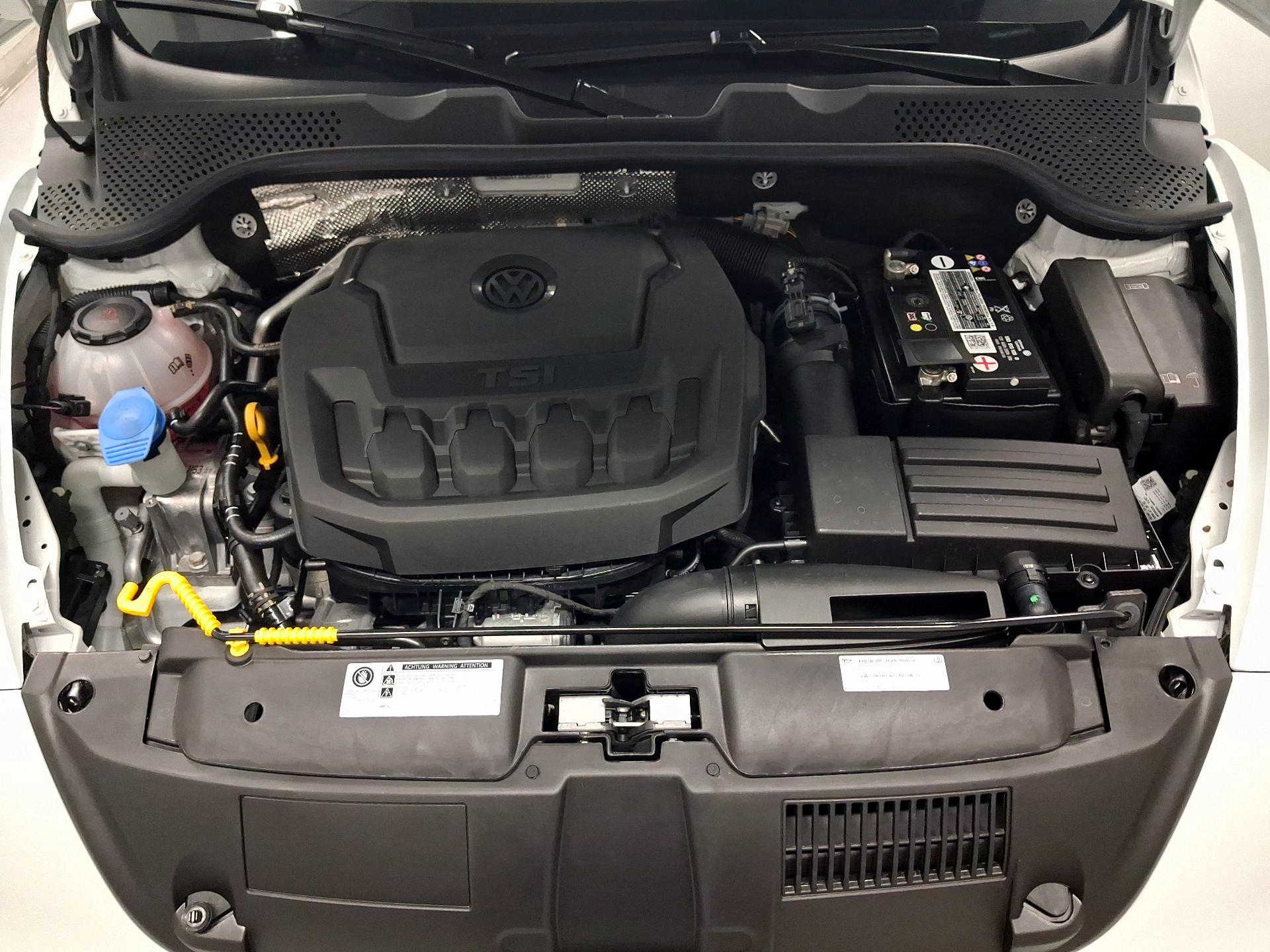 Thumbnail: 2019 Volkswagen Beetle - 18