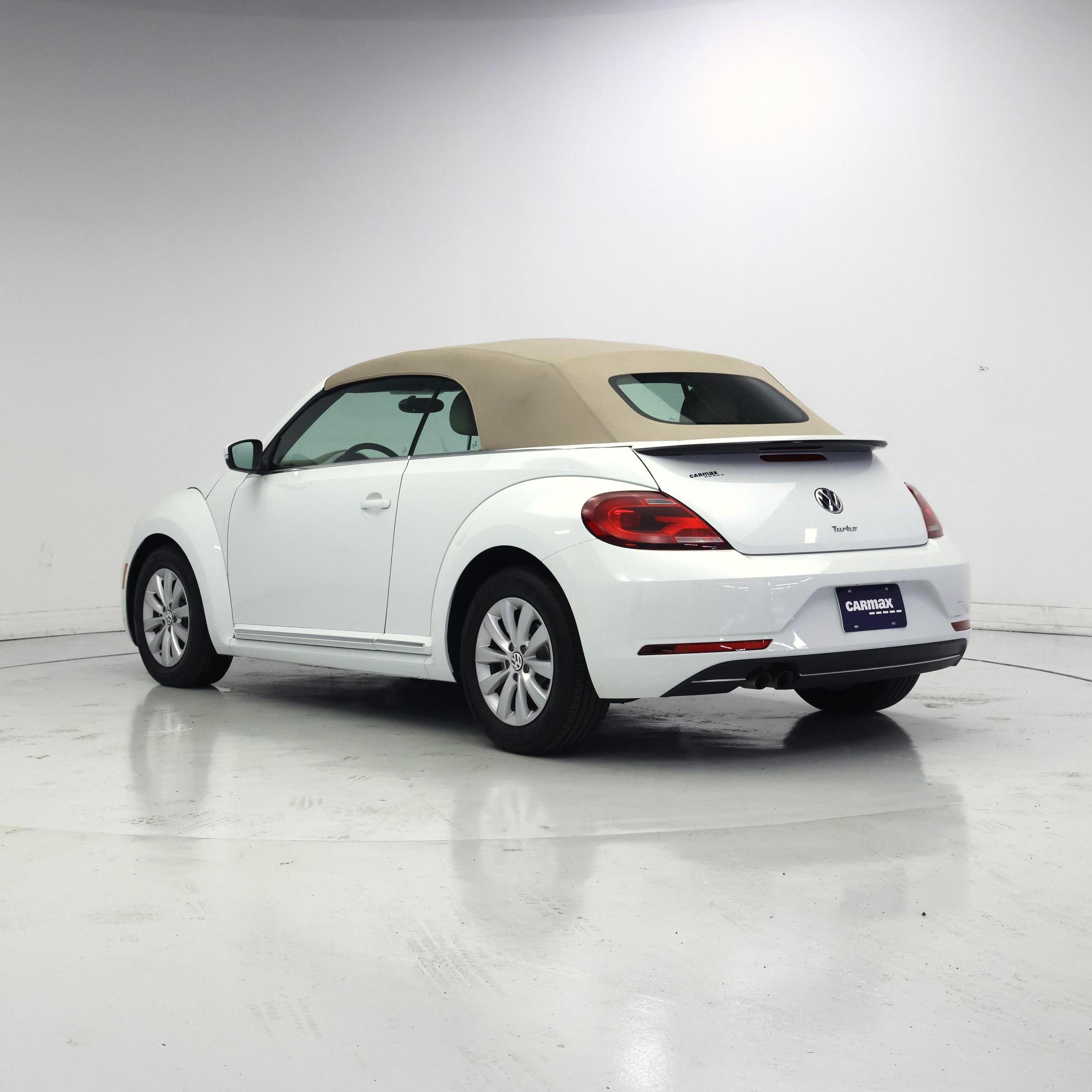 Thumbnail: 2019 Volkswagen Beetle - 2