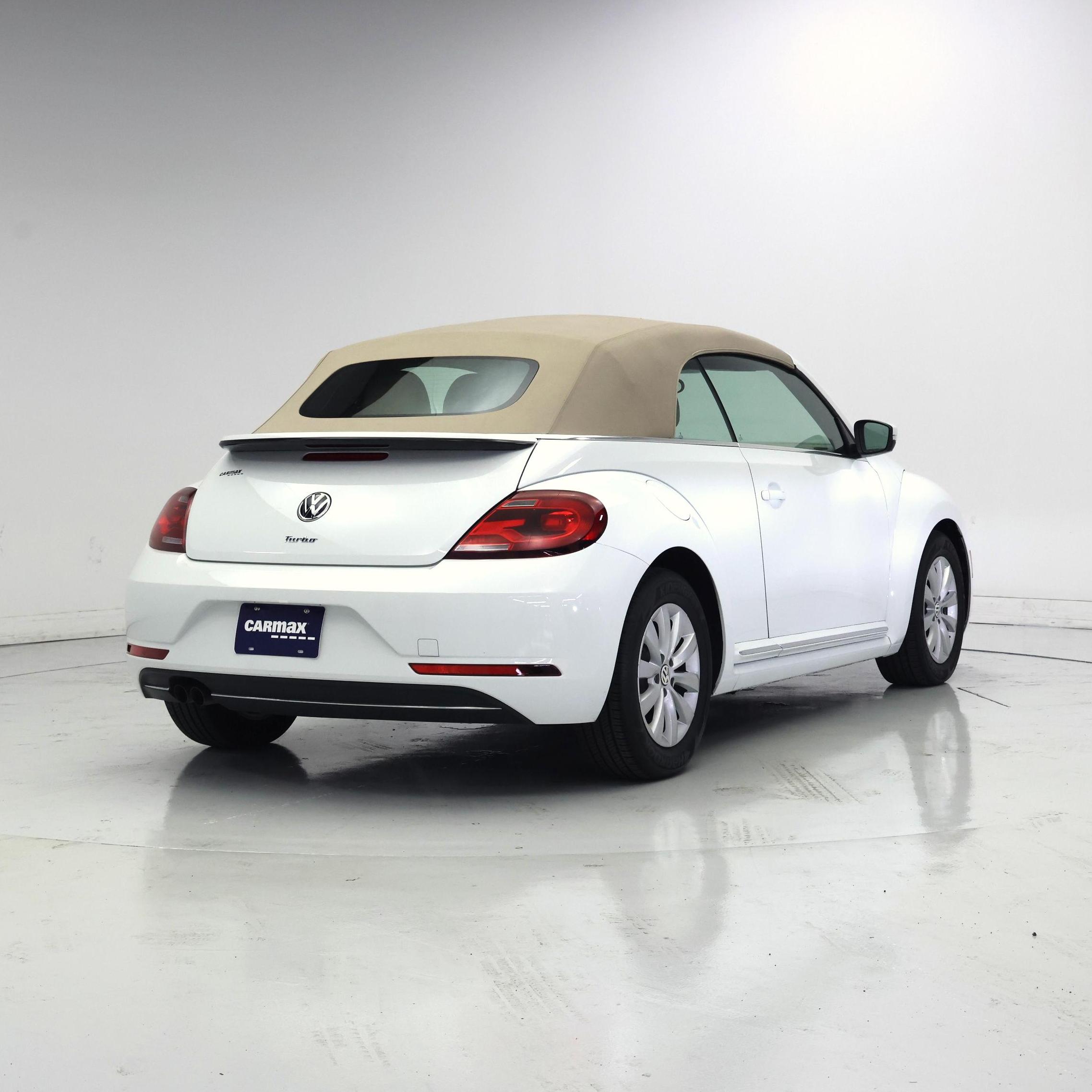 Thumbnail: 2019 Volkswagen Beetle - 8