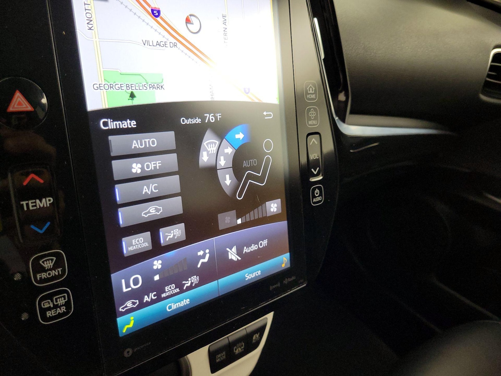 2017 Toyota Prius Prime Premium - Photo 17
