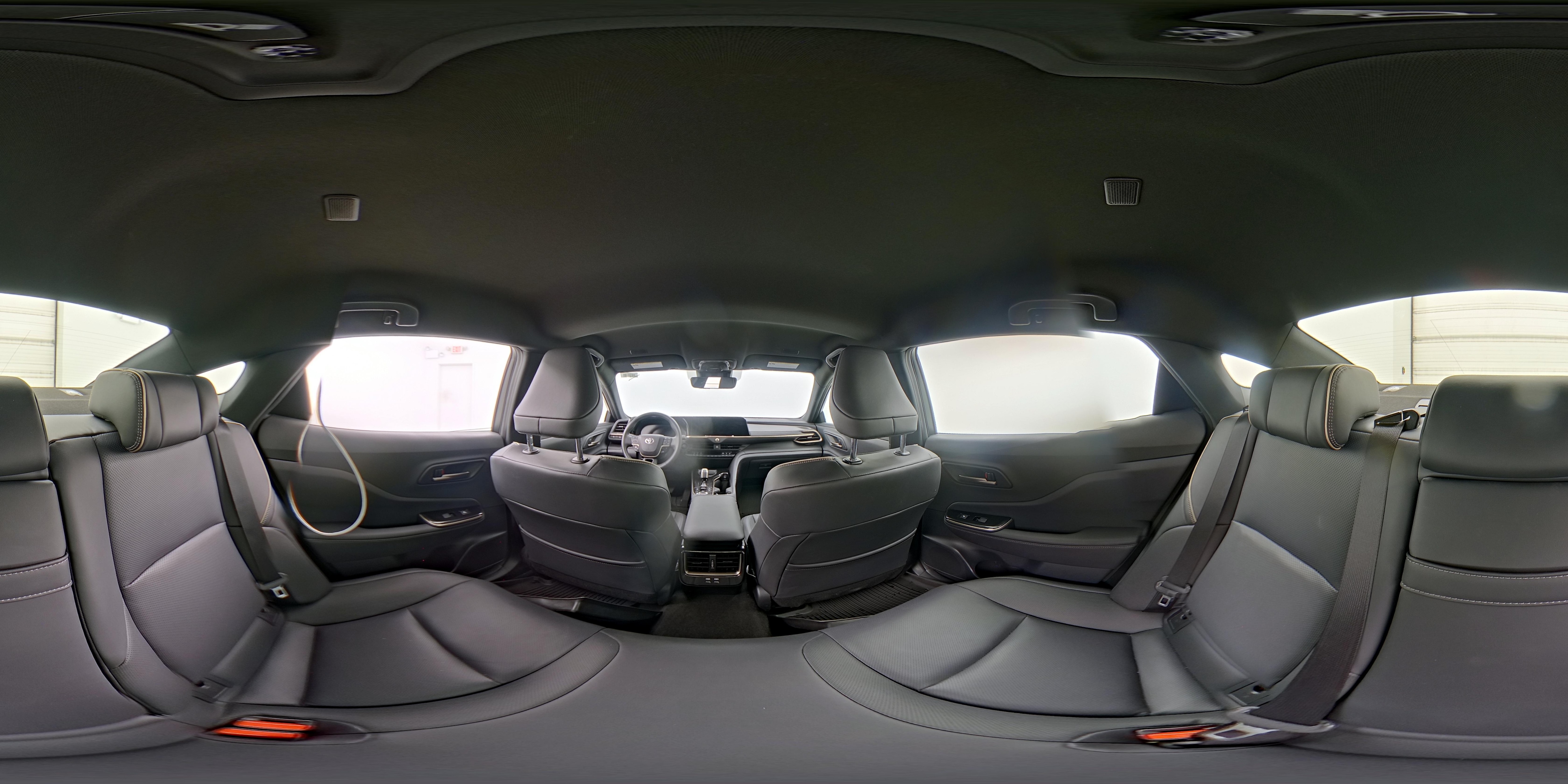 2026 Toyota Crown XLE - Photo 25