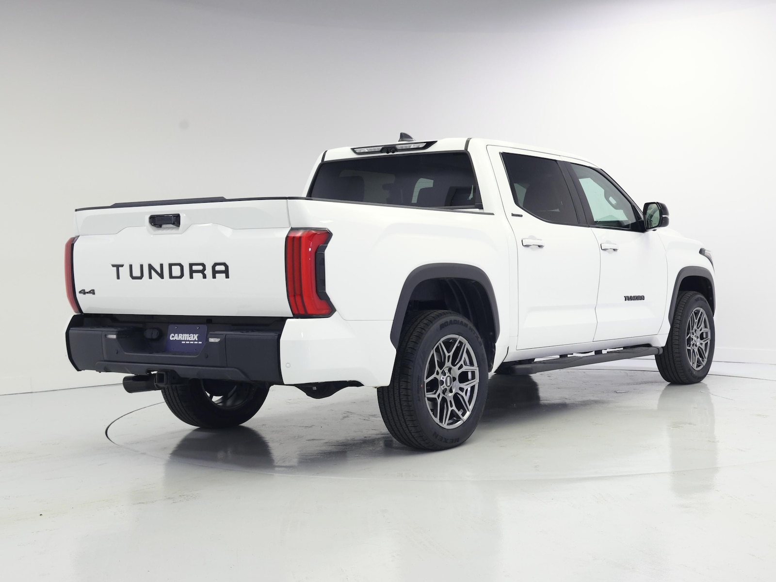 2024 Toyota Tundra Limited - Photo 9