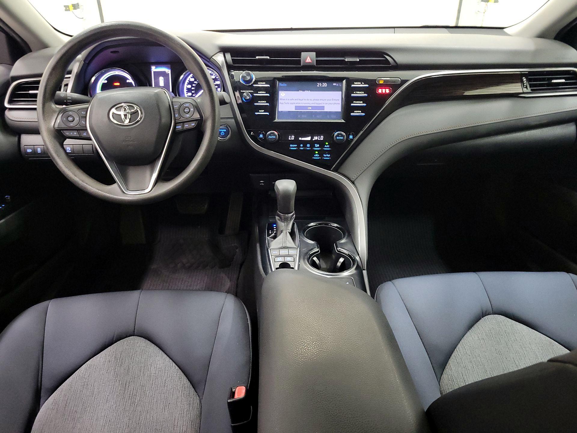 Thumbnail: 2019 Toyota Camry - 9