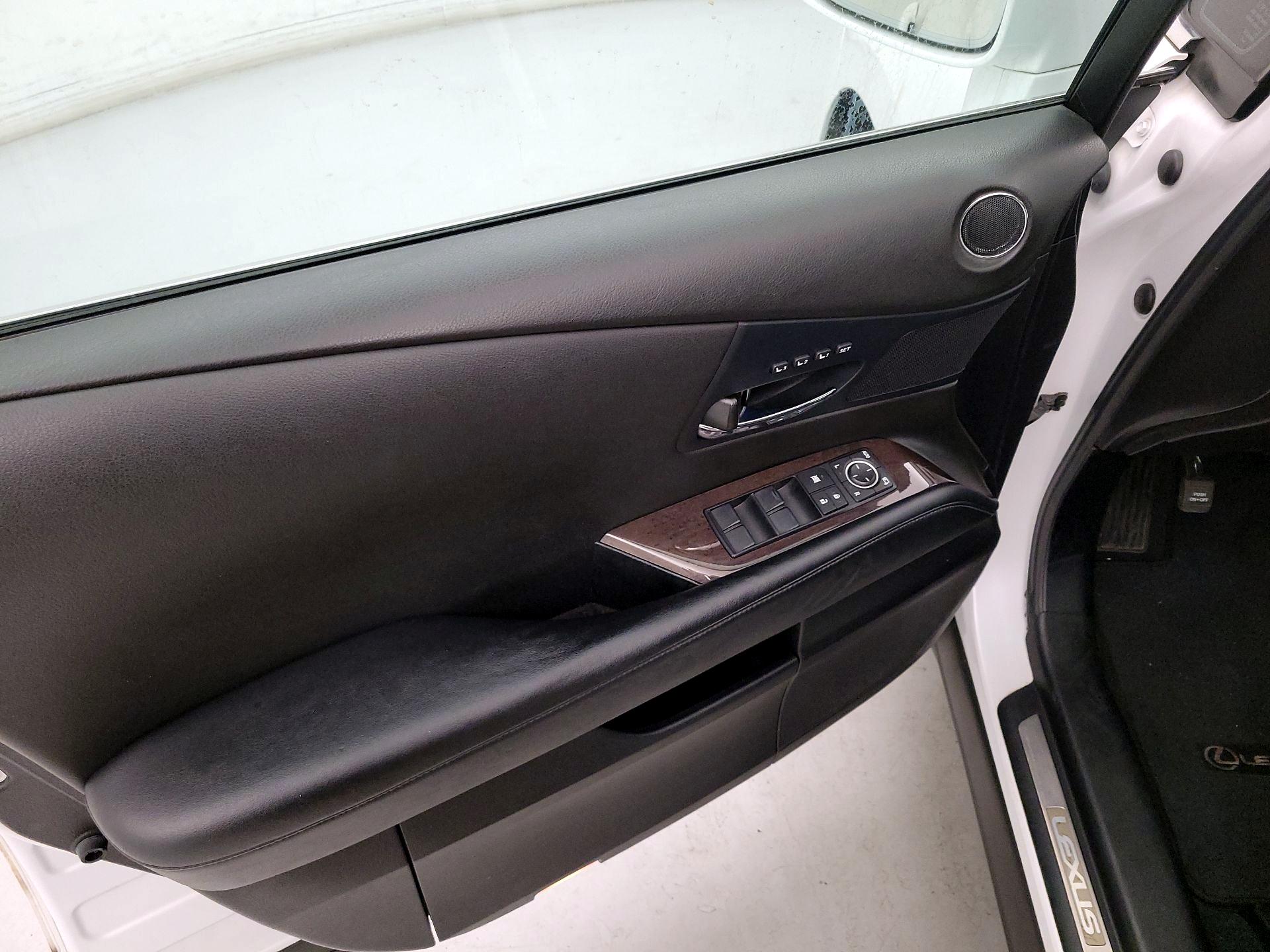 Thumbnail: 2015 Lexus RX - 12