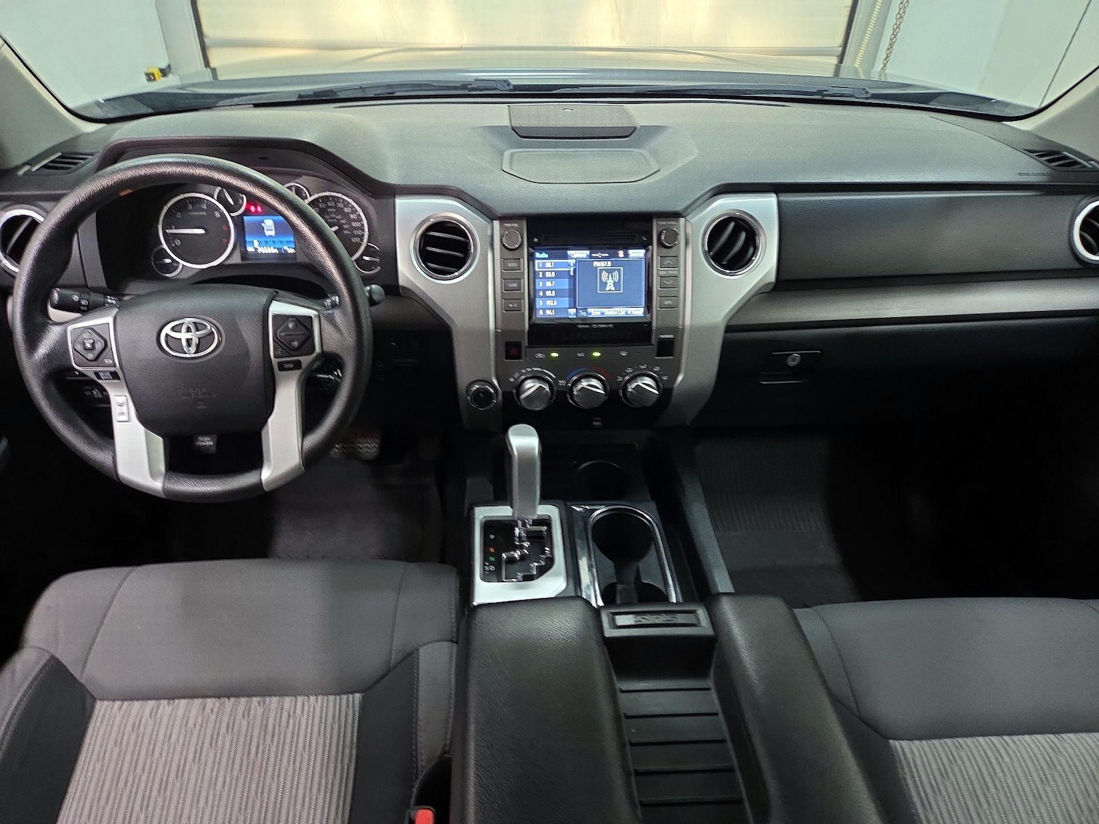 2017 Toyota Tundra SR5 - Photo 10